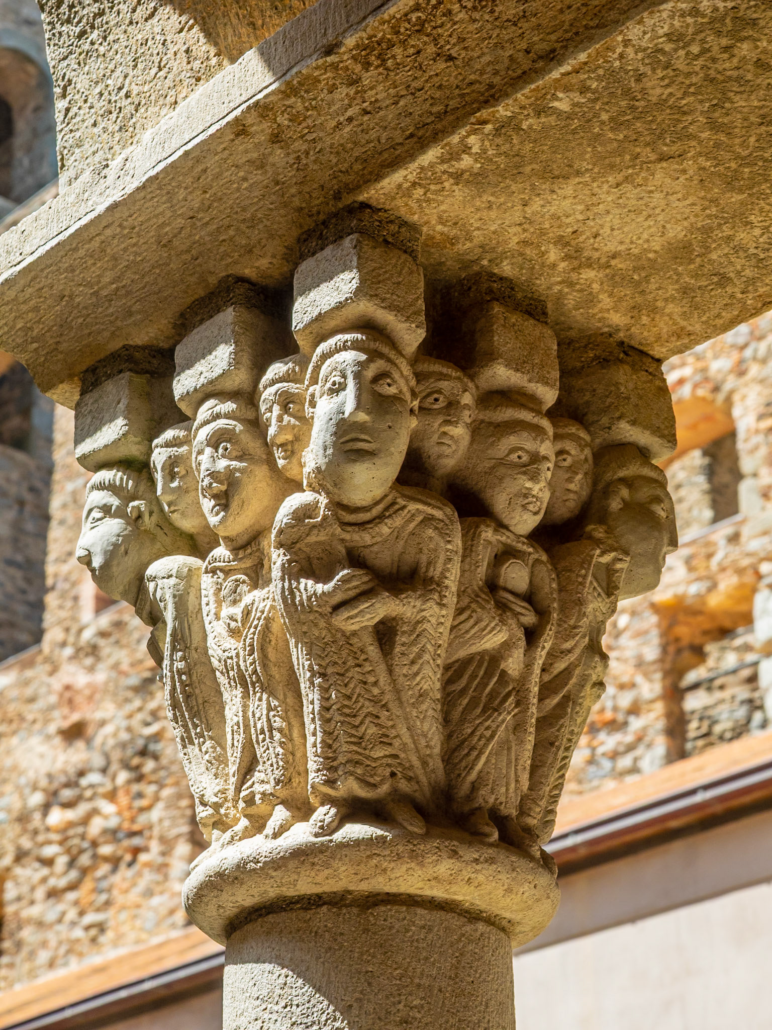 Säule im Kloster Sant Pere de Rodes