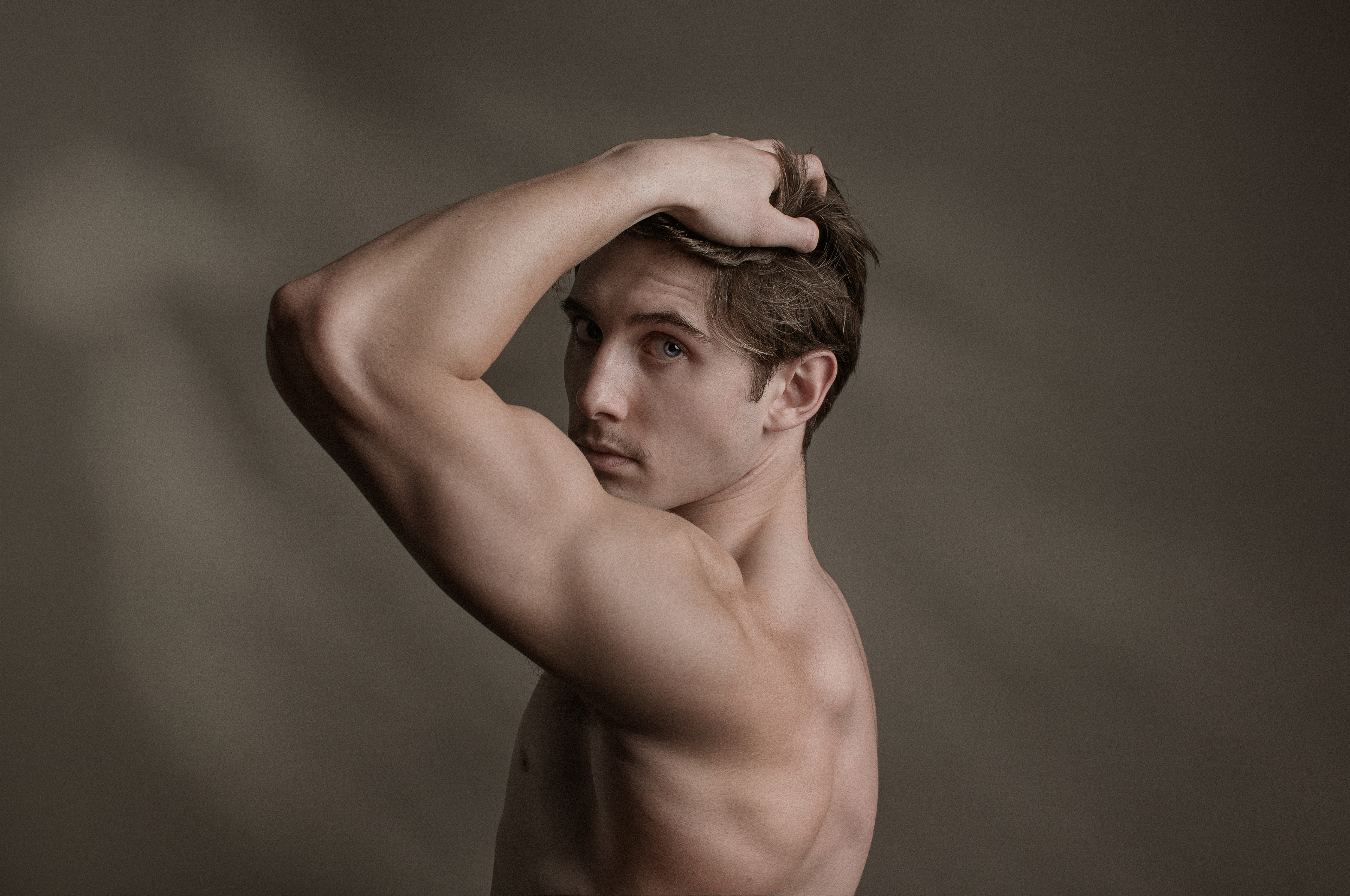 Super fun and comfortable shoot. Always works with you to create an outstnading outcome. Always blows me away - Colton Kichula