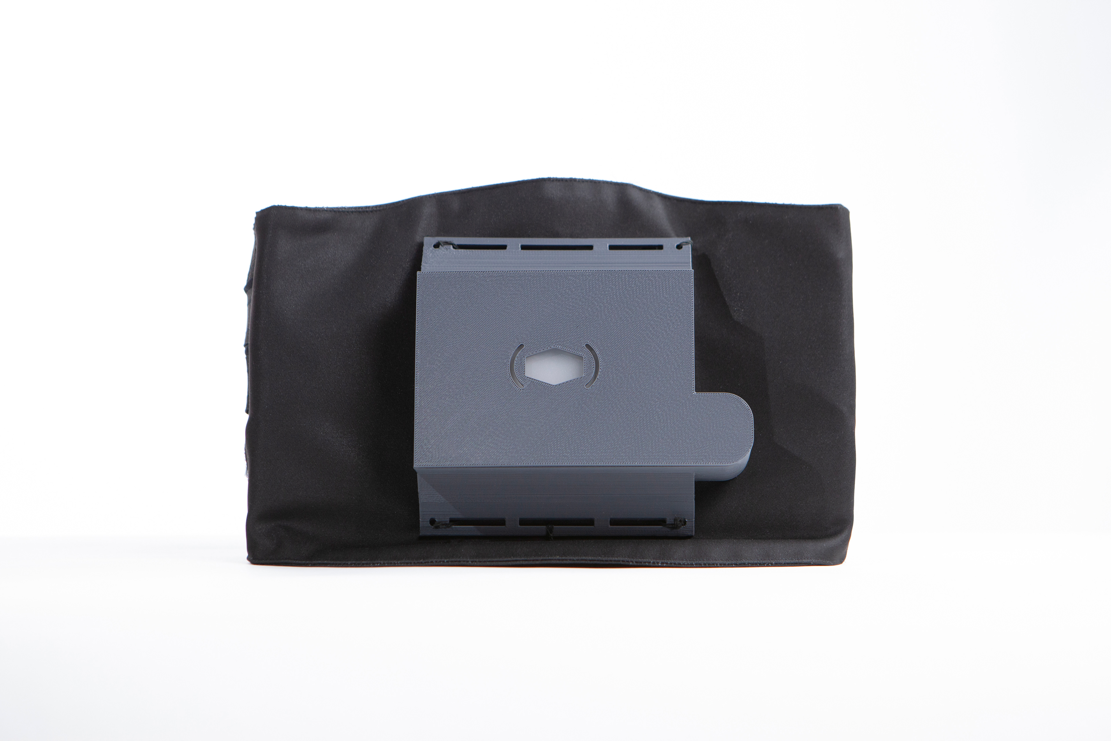 The cover for the sensors and for the technology on the back are made of 3D material.
