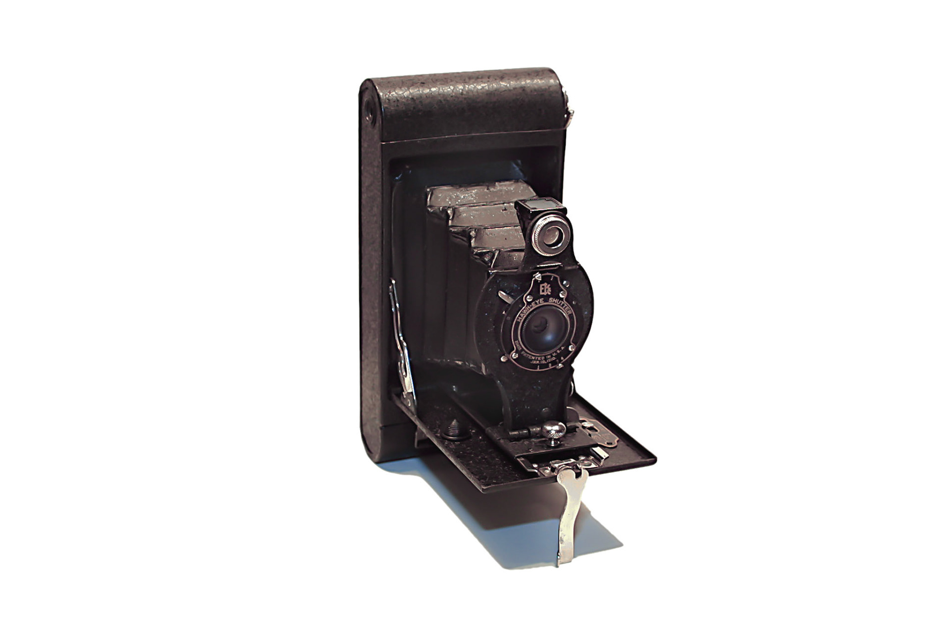 Manufacturer: Kodak
Model: No. 2 Folding Cartridge Hawkeye
Years: 1926 - 1934
Price: US $9.00
Quantity: ?