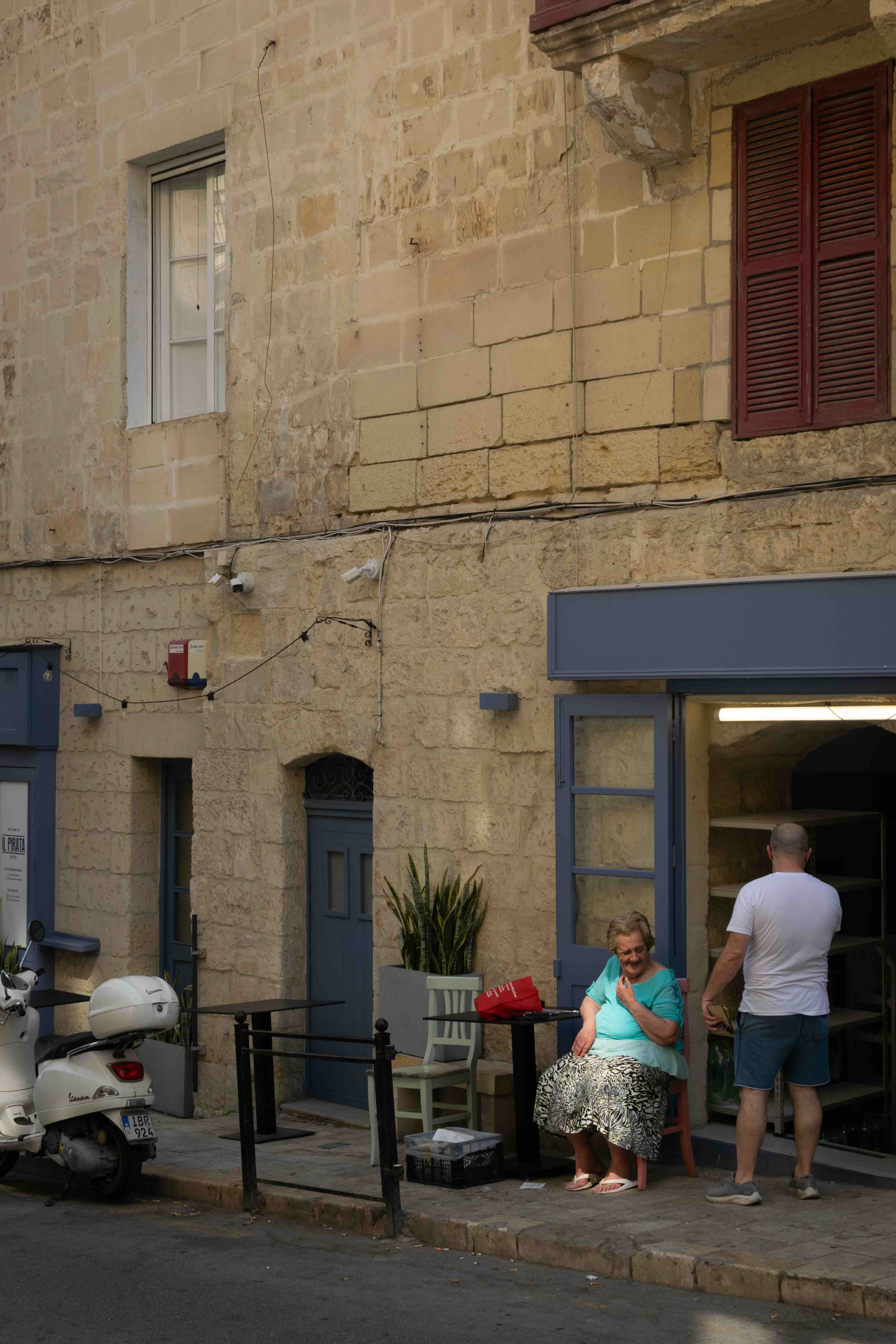 Meeting the locals of Valetta