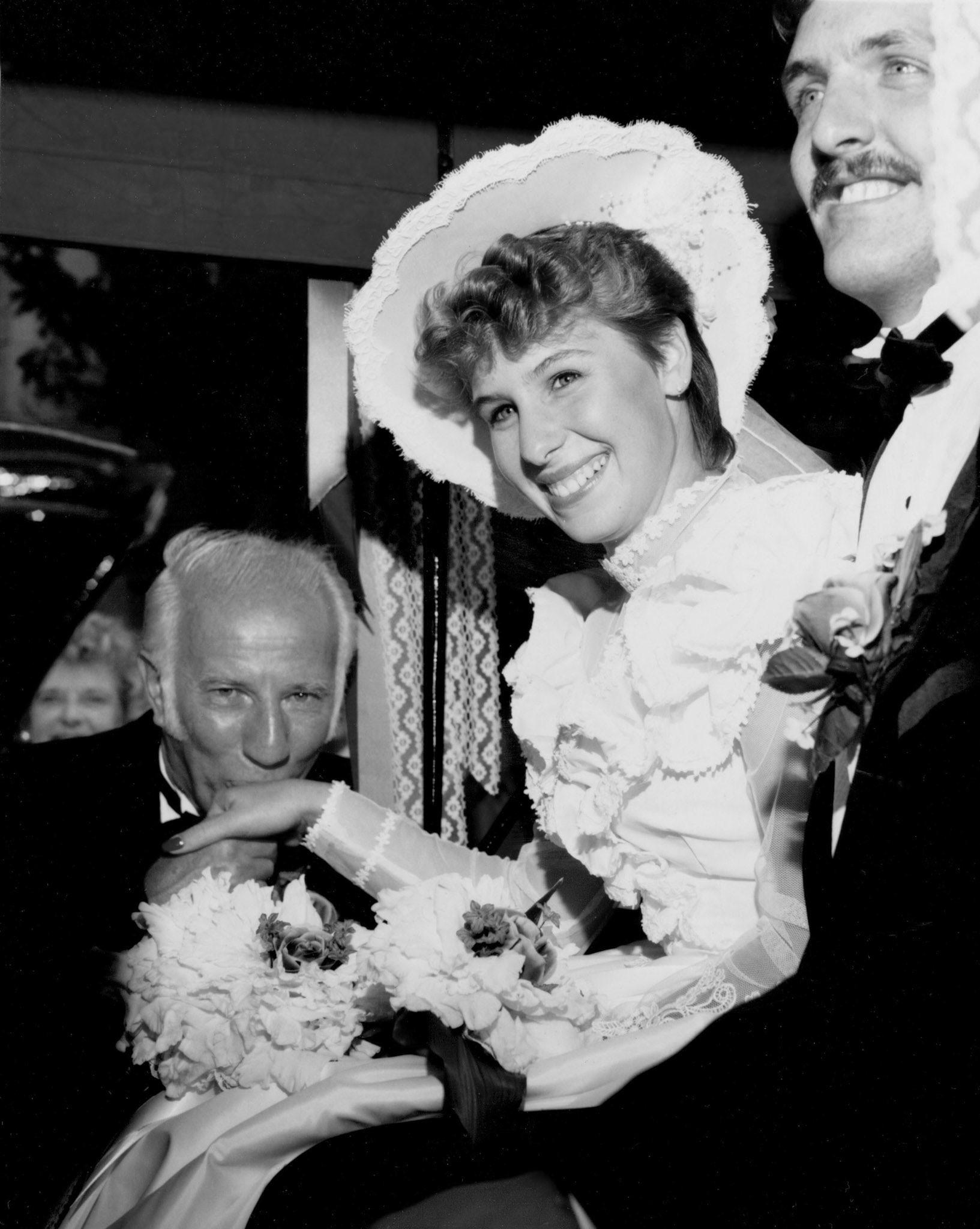 candid wedding photography