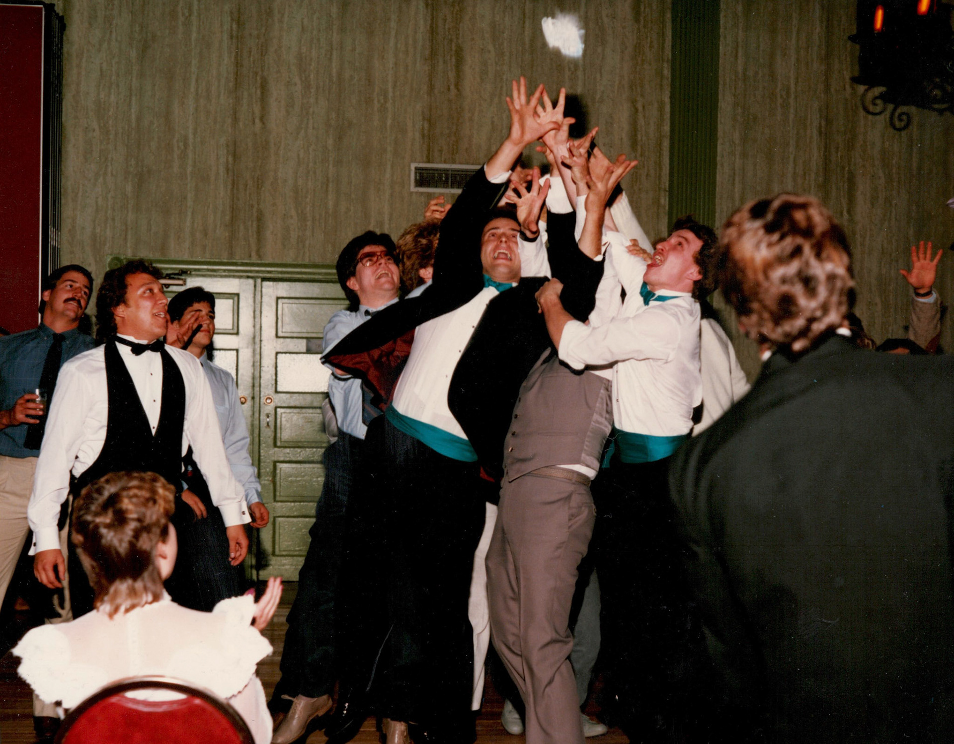 candid wedding photography