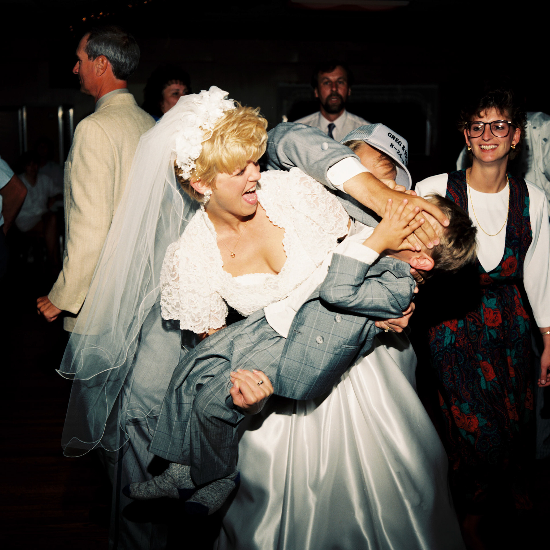 candid wedding photography