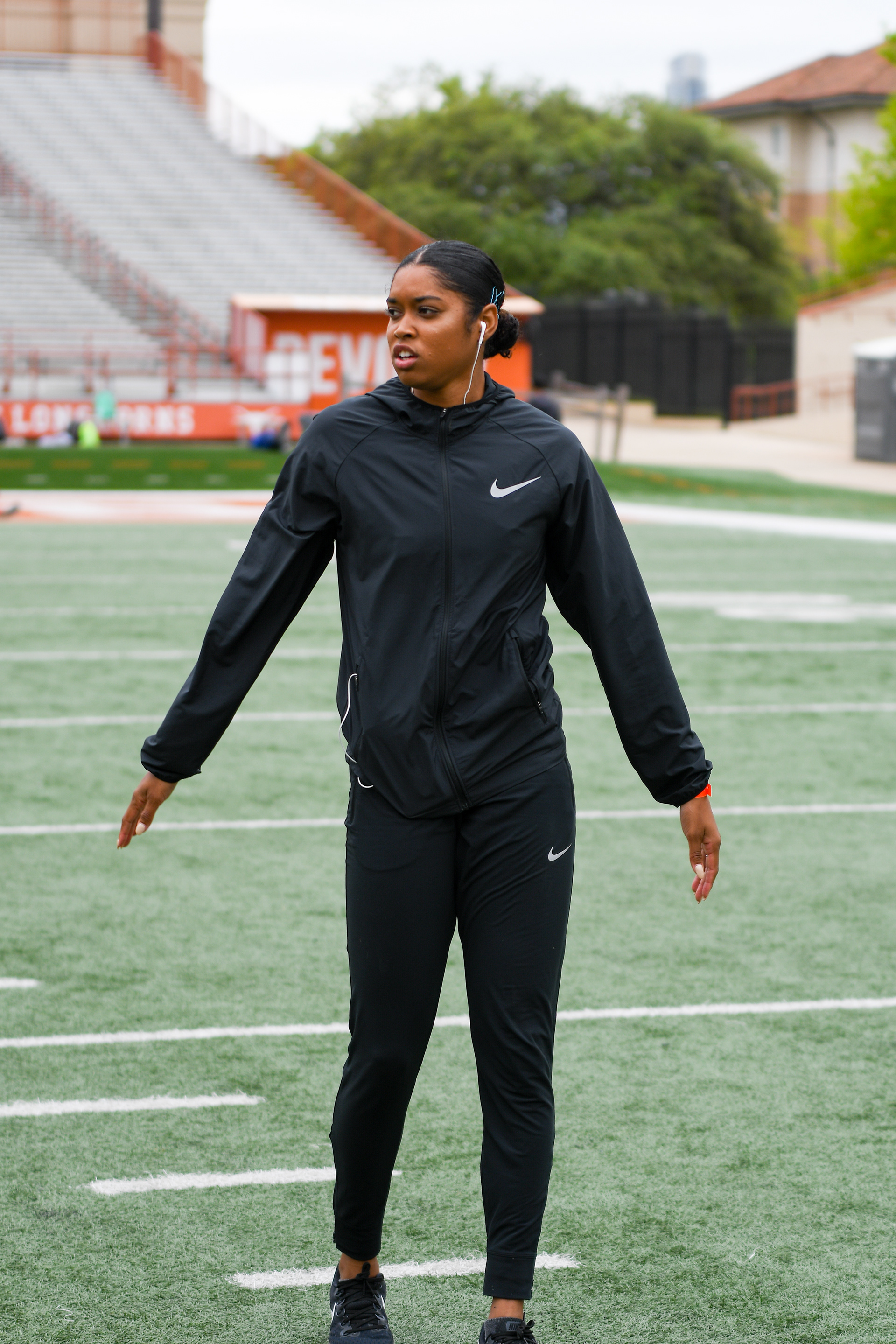Kylie Price - UCLA Alumna. Track & Field Athlete