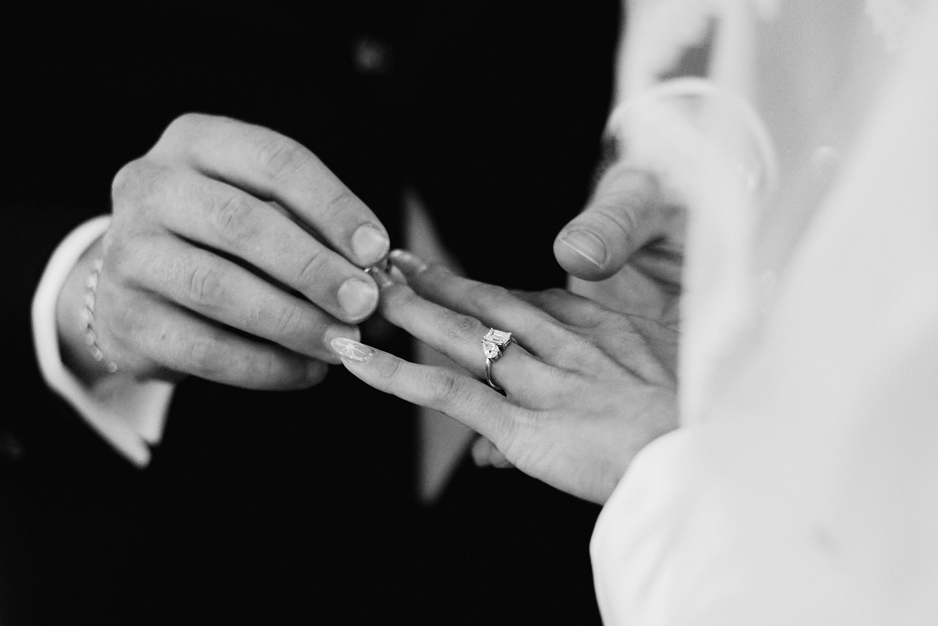 Intimate wedding at Copenhagen City Hall