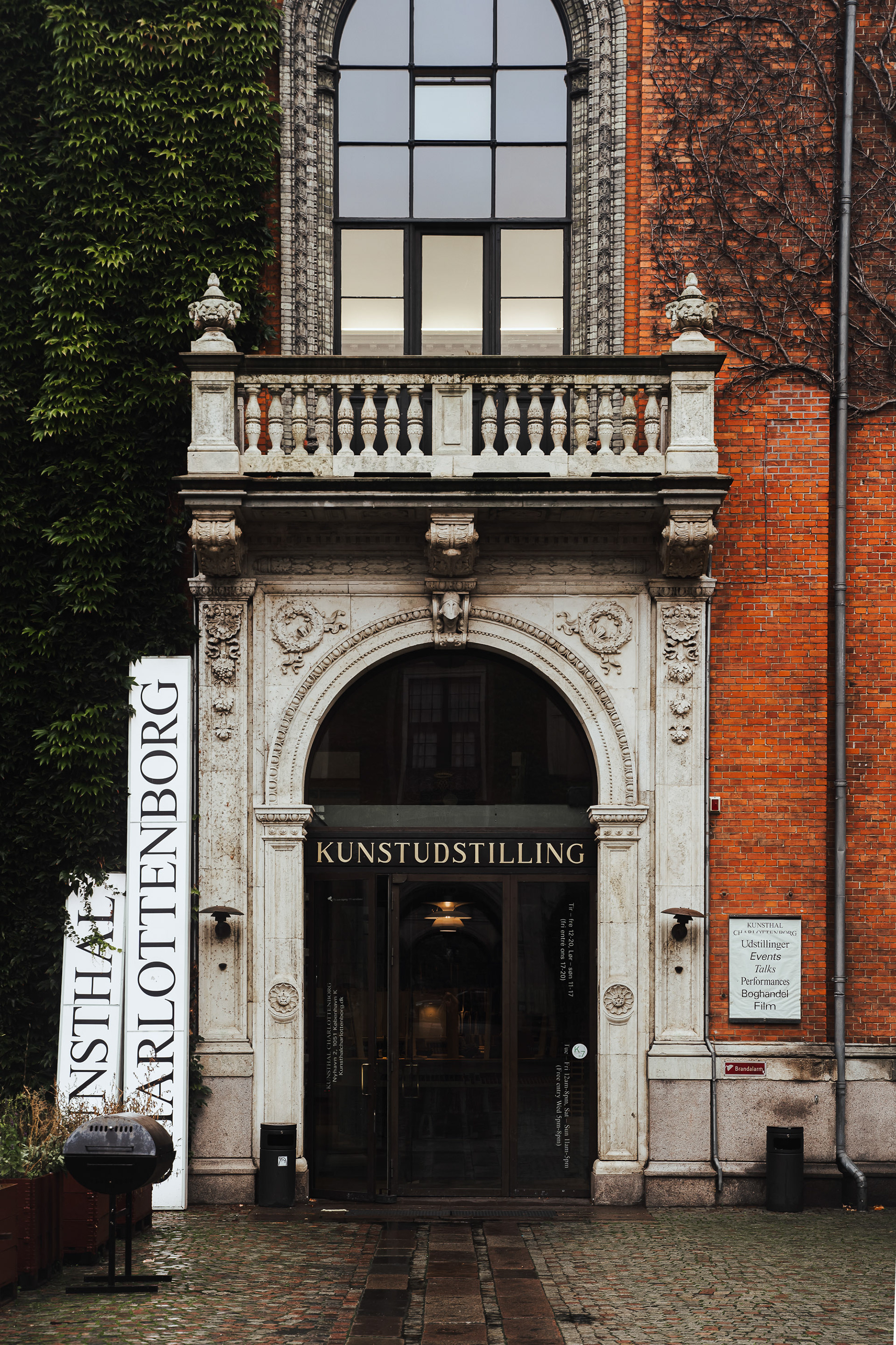 Event photography for DEPT Agency at Apollo Bar, Copenhagen, 2024