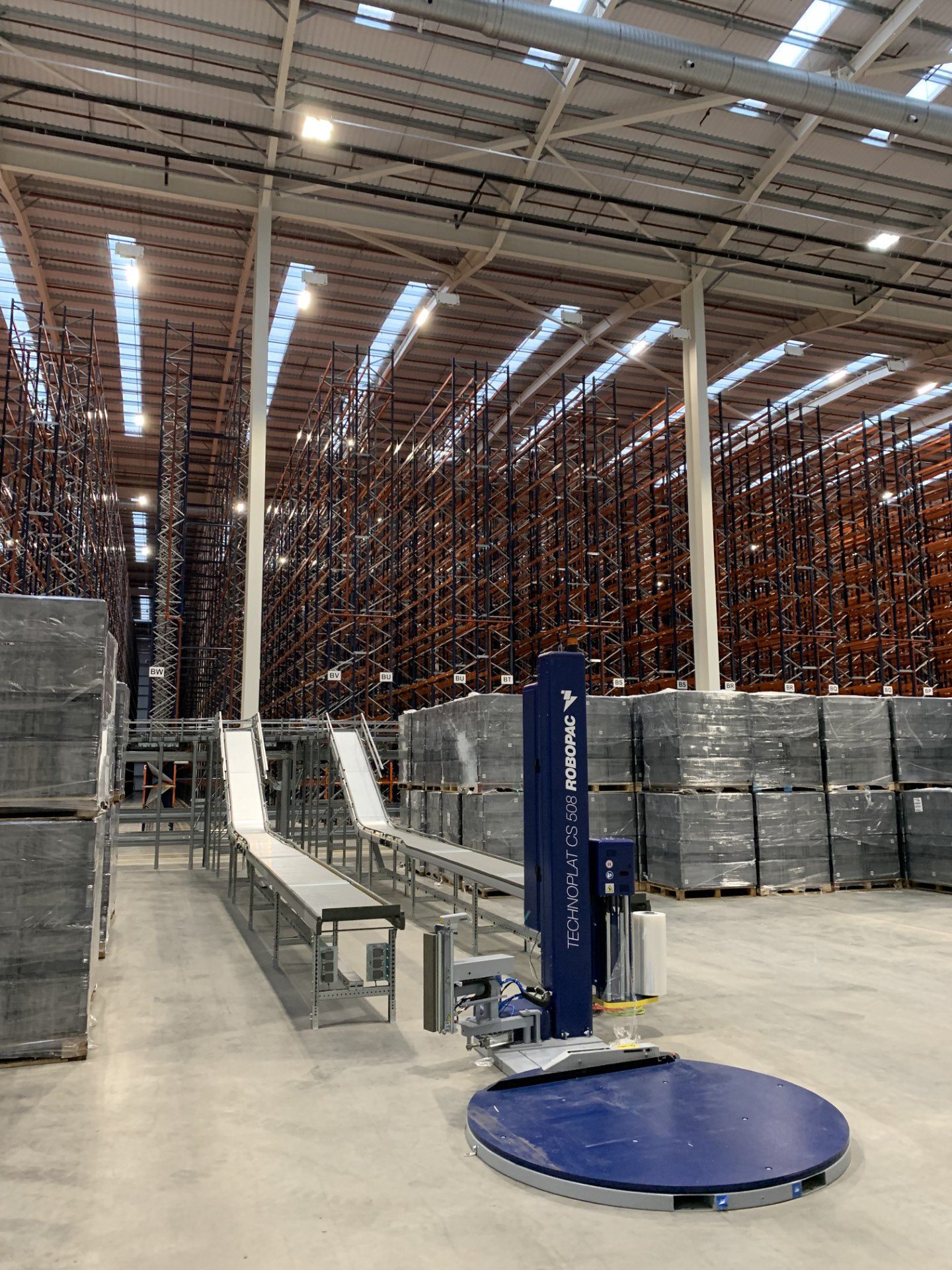 Harper Collins, Glasgow - 500k sqft automated logistics facility