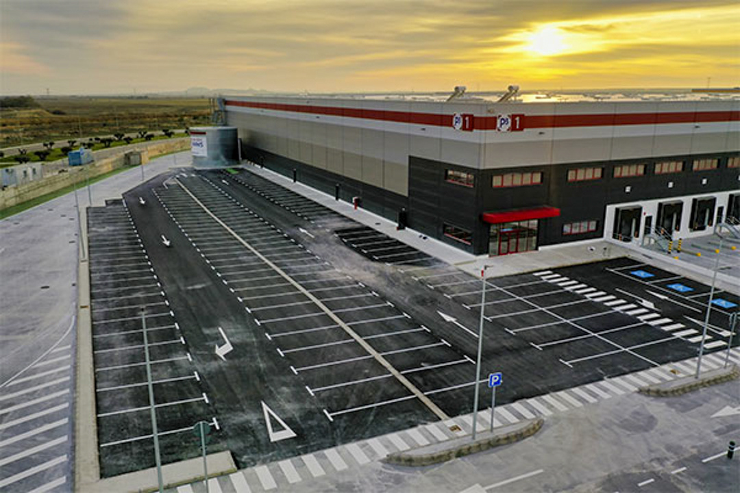 P3 Speculative Logistics, Italy