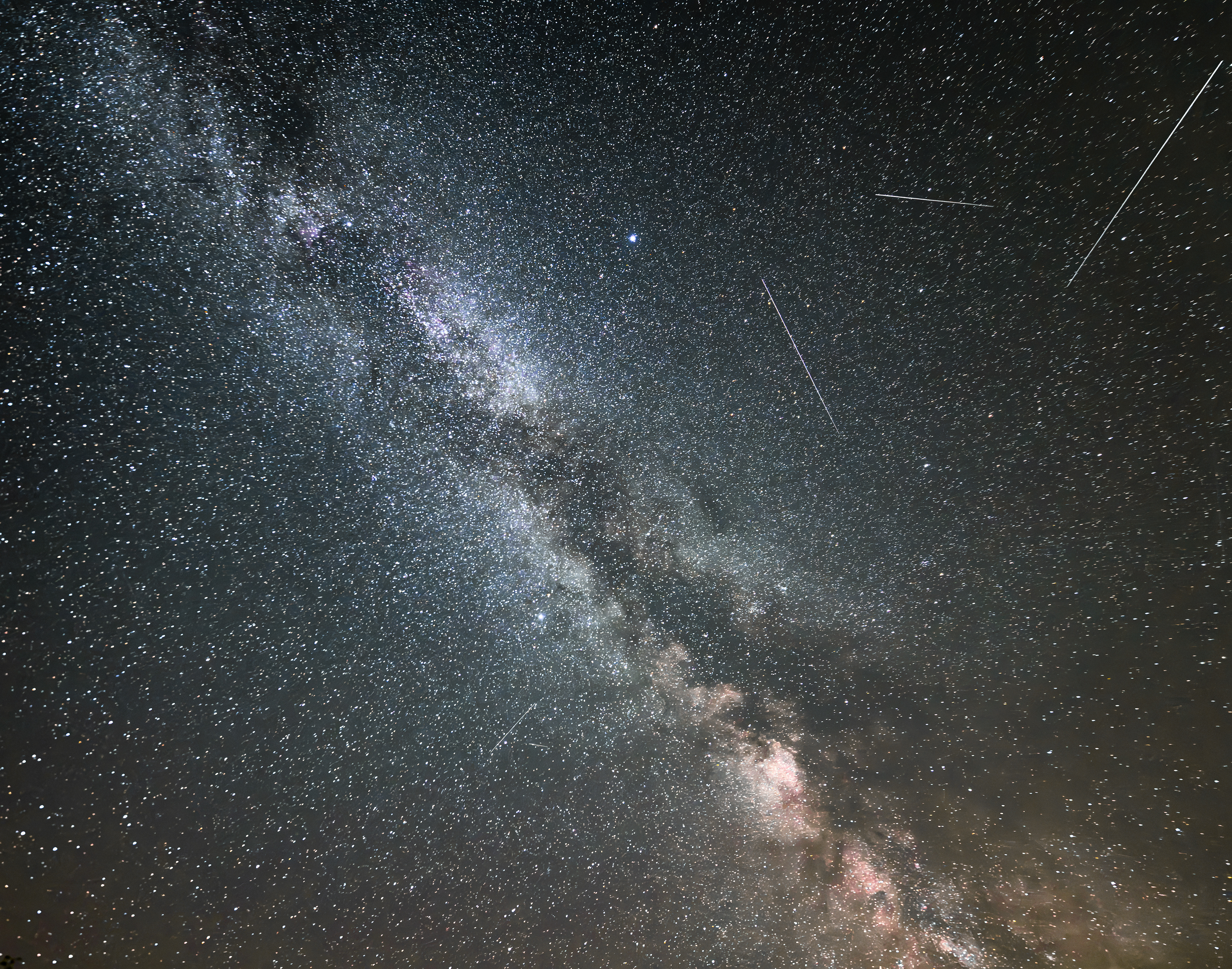 Charentes Stars and Satellites