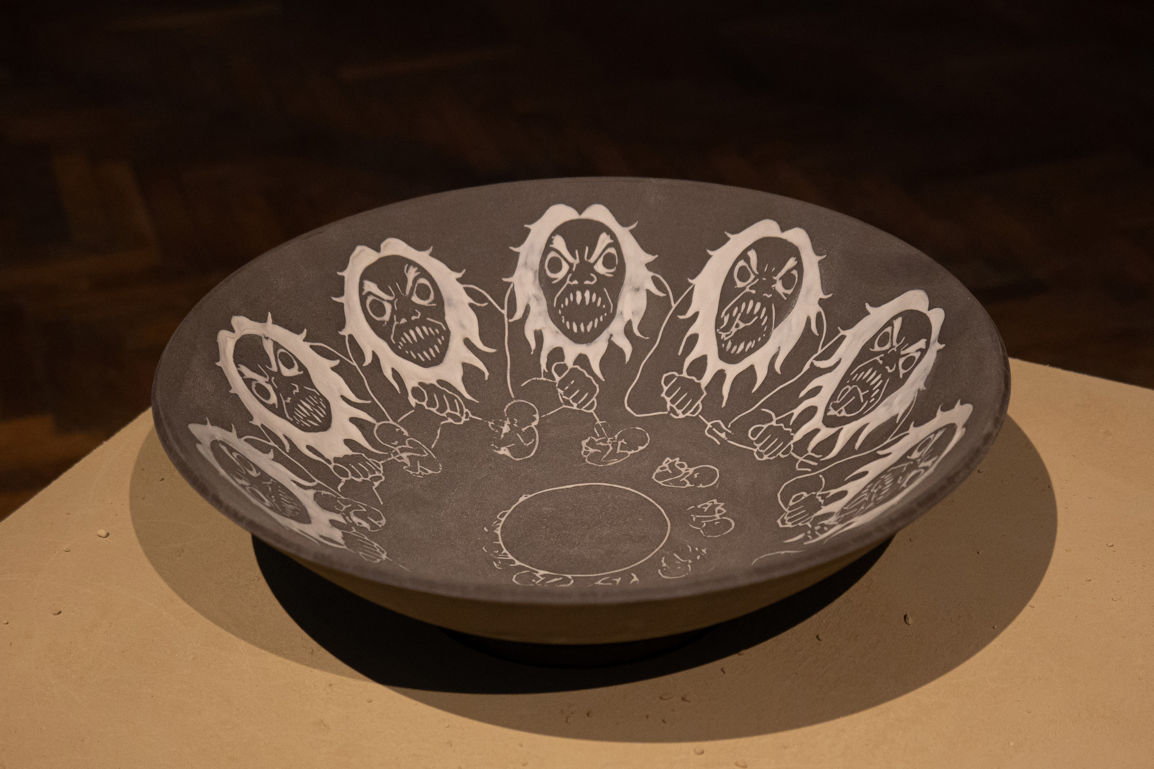 Motherhood, 16cm x 33cm, Stoneware