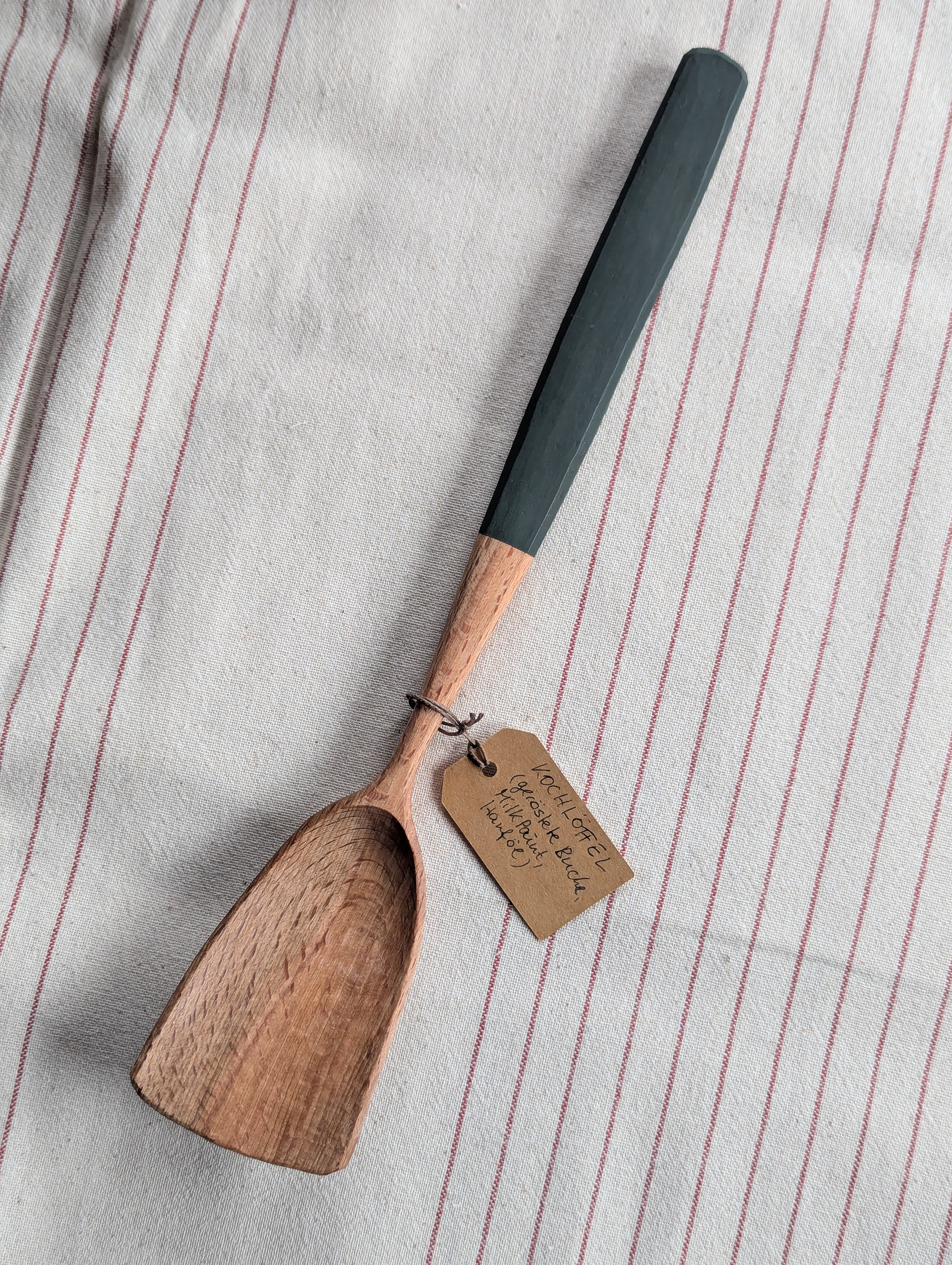 No. 05 / Kochlöffel - 30 cm - geröstete Buche, Milk Paint, Hanföl - 28 €