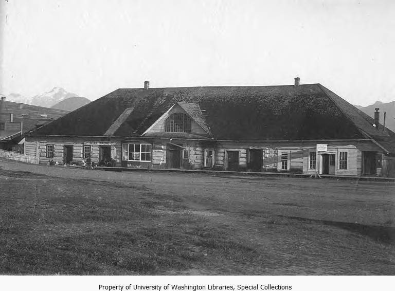 Sitka Trading Company, Sitka, Alaska, between 1900 and 1915.