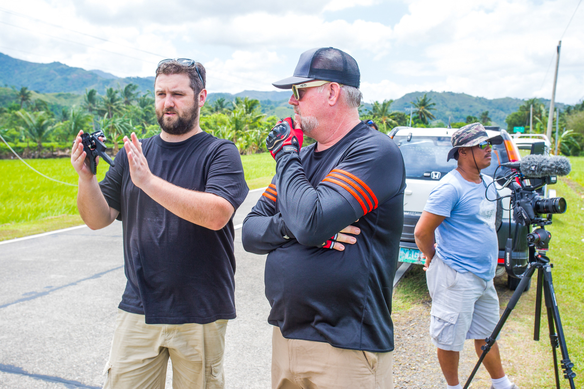 Don't hit the camera k. Shot planning with Claus