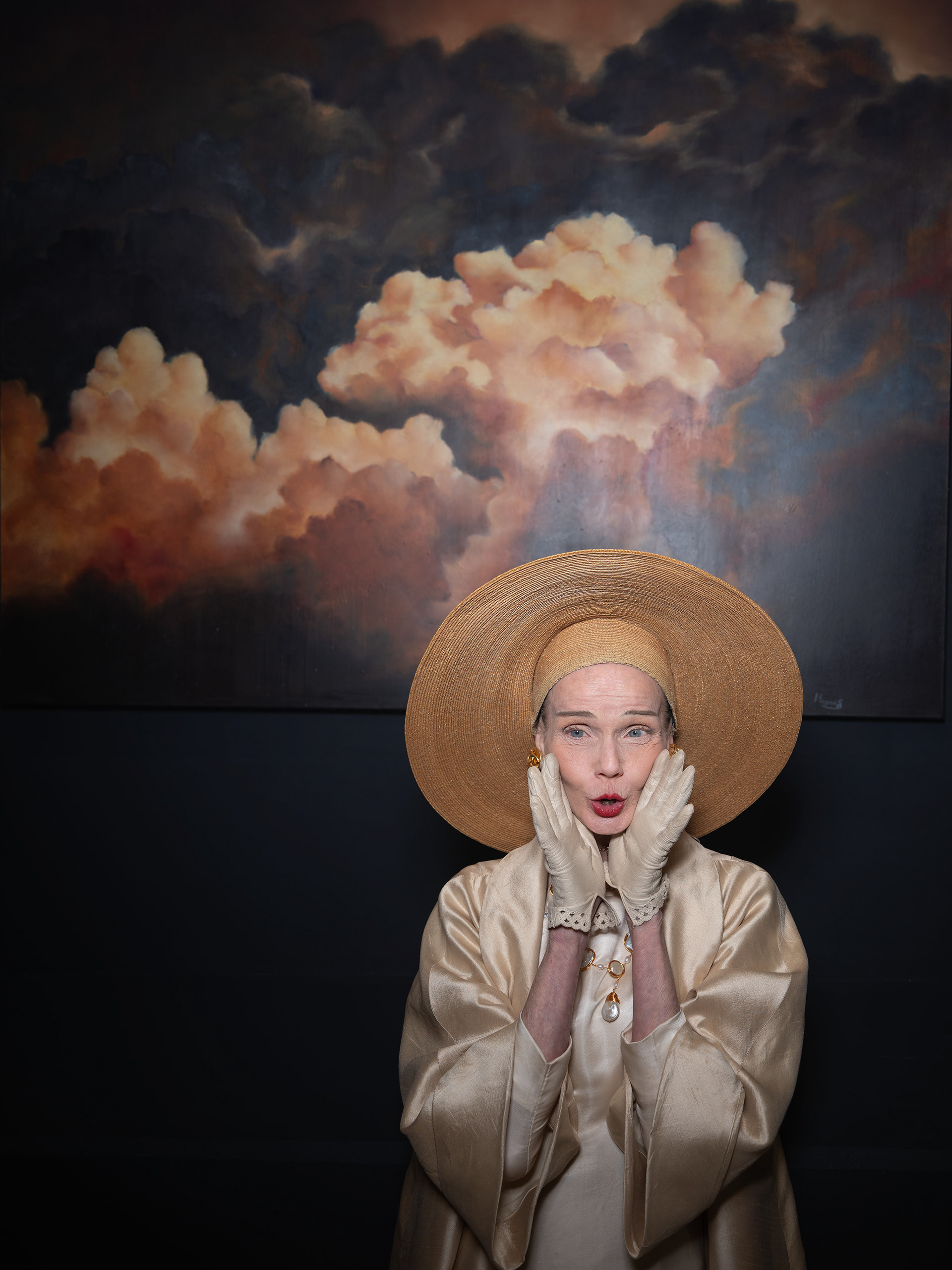 Britt Kanja bei MARGARITA STOROZHENKO "THE CLOUDS"