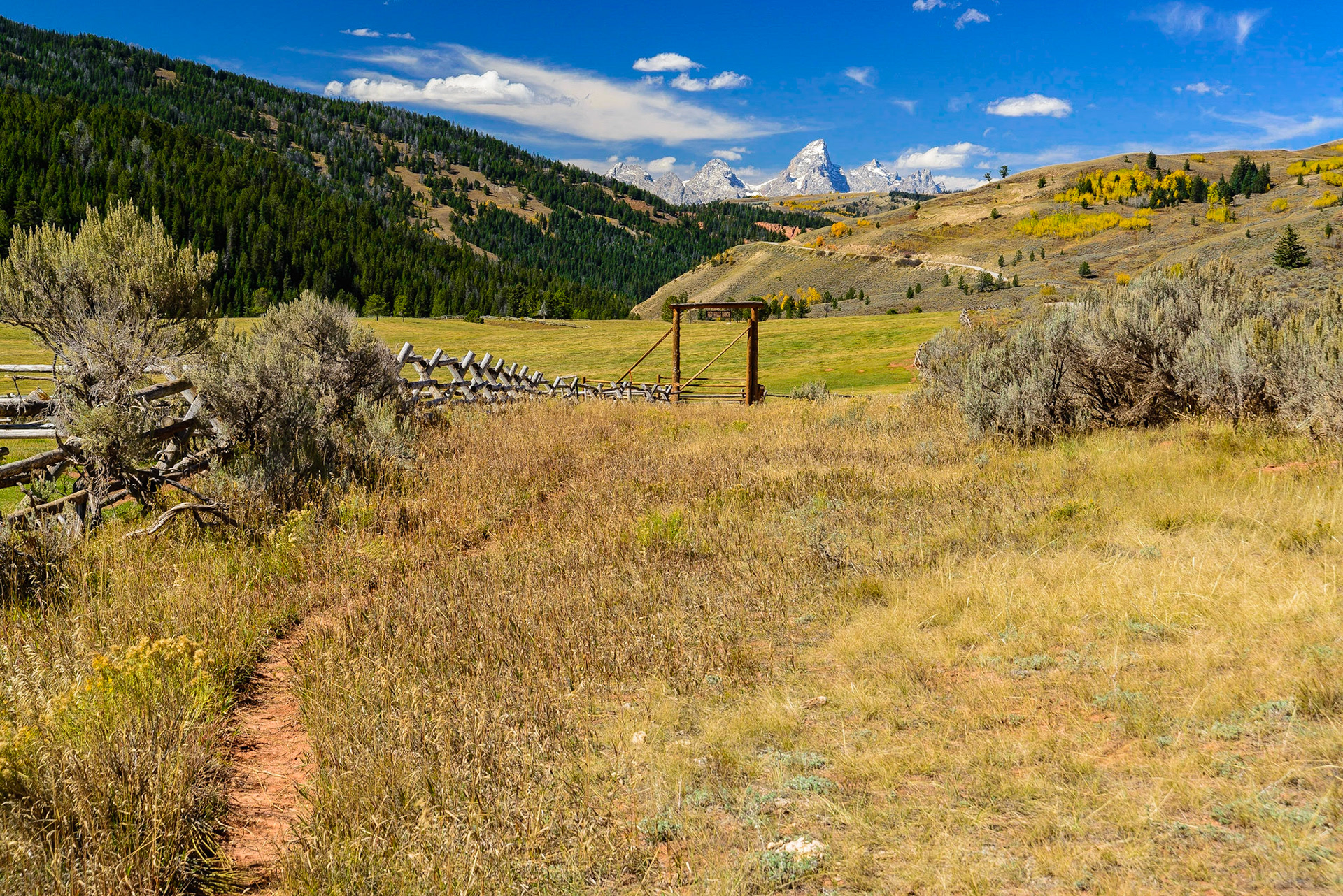 DTGD21185 The Teton from Red Hills Ranch on Gros Ventre Road