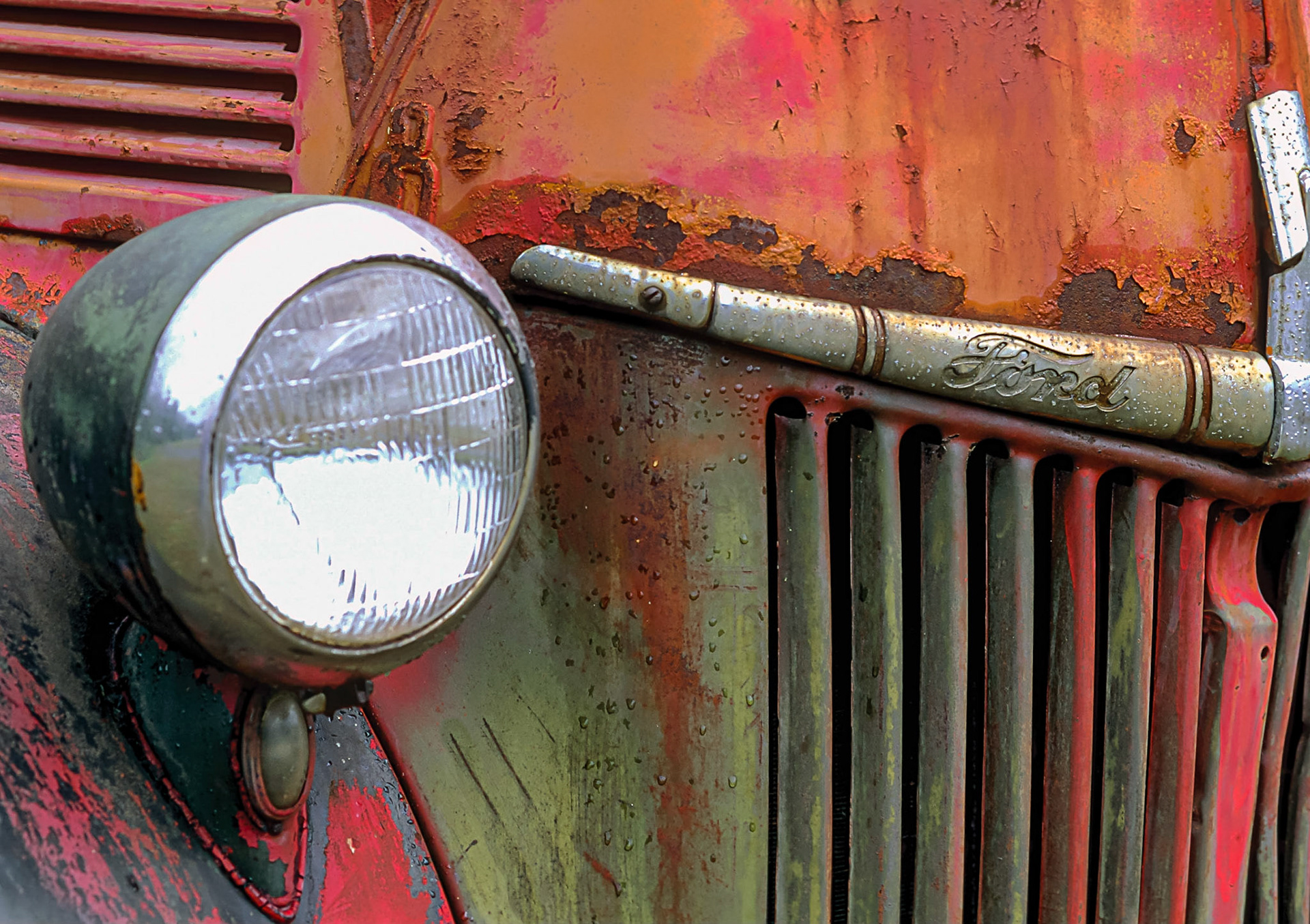 DTG00073-Old Ford Truck