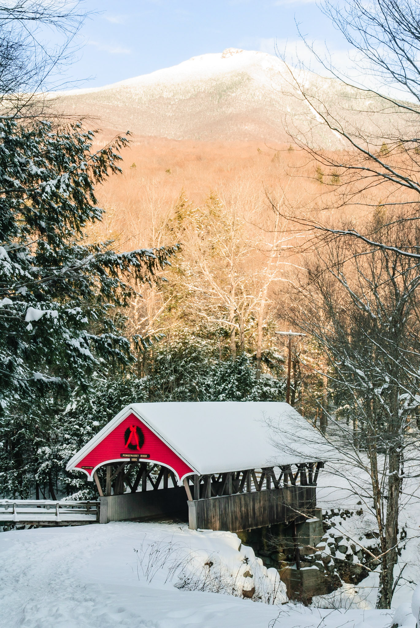 DTGD01014 Flume Covered Bridge