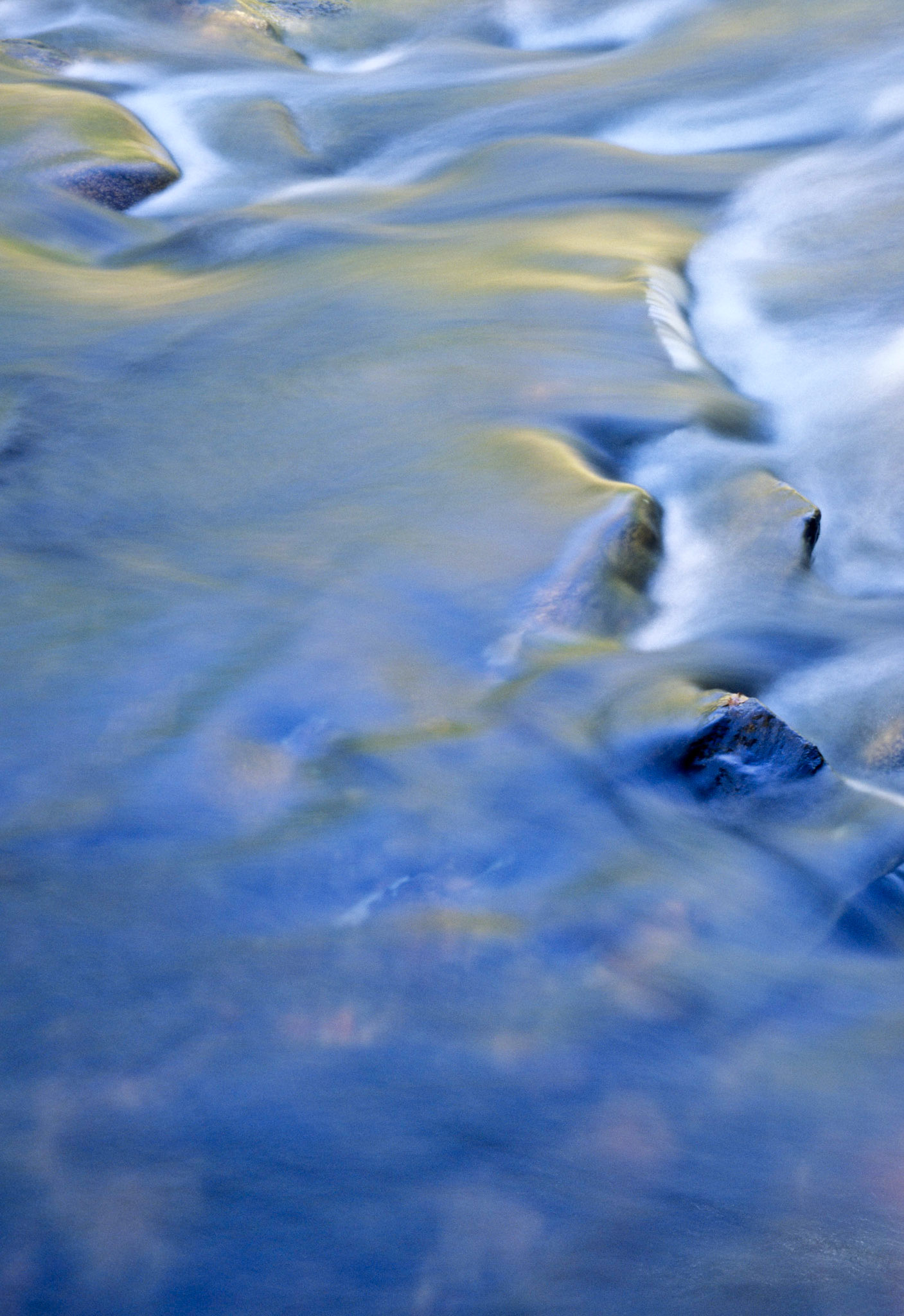 DTG00246 Ammonoosuc Reflections