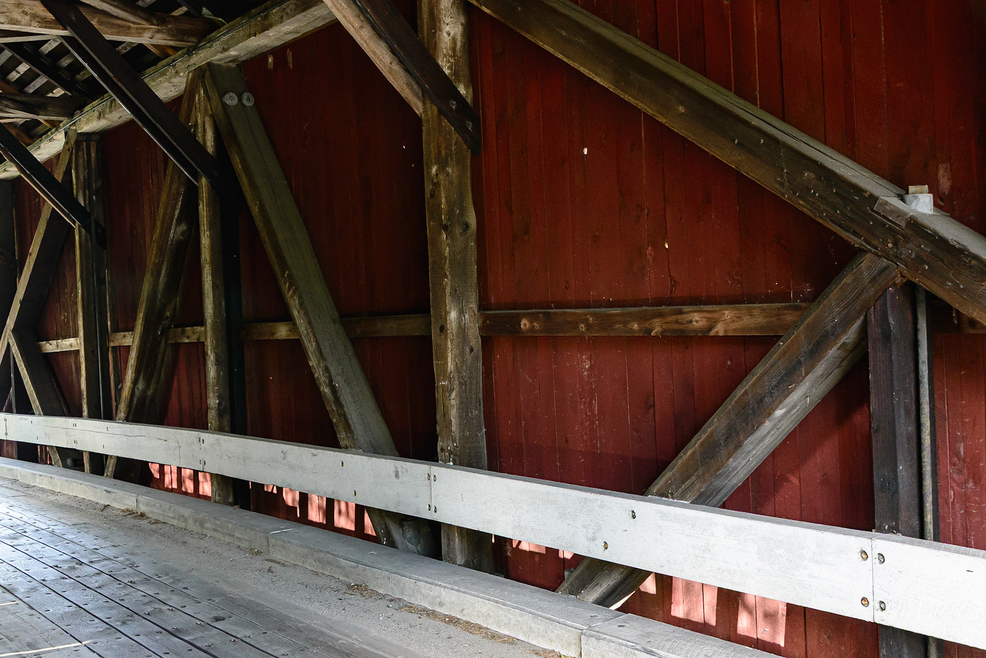 DTGD33381 Carlton Covered Bridge