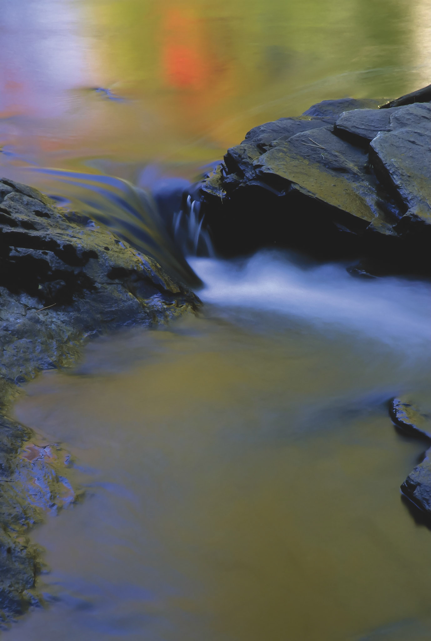 DTG00181 Reflections in Ammonoosuc River