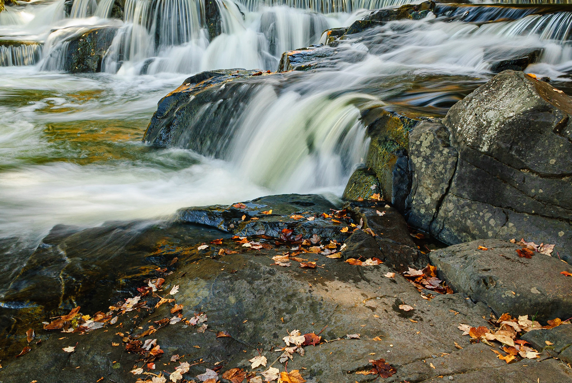 DTGD12725 Bond Falls, Paulding, MI