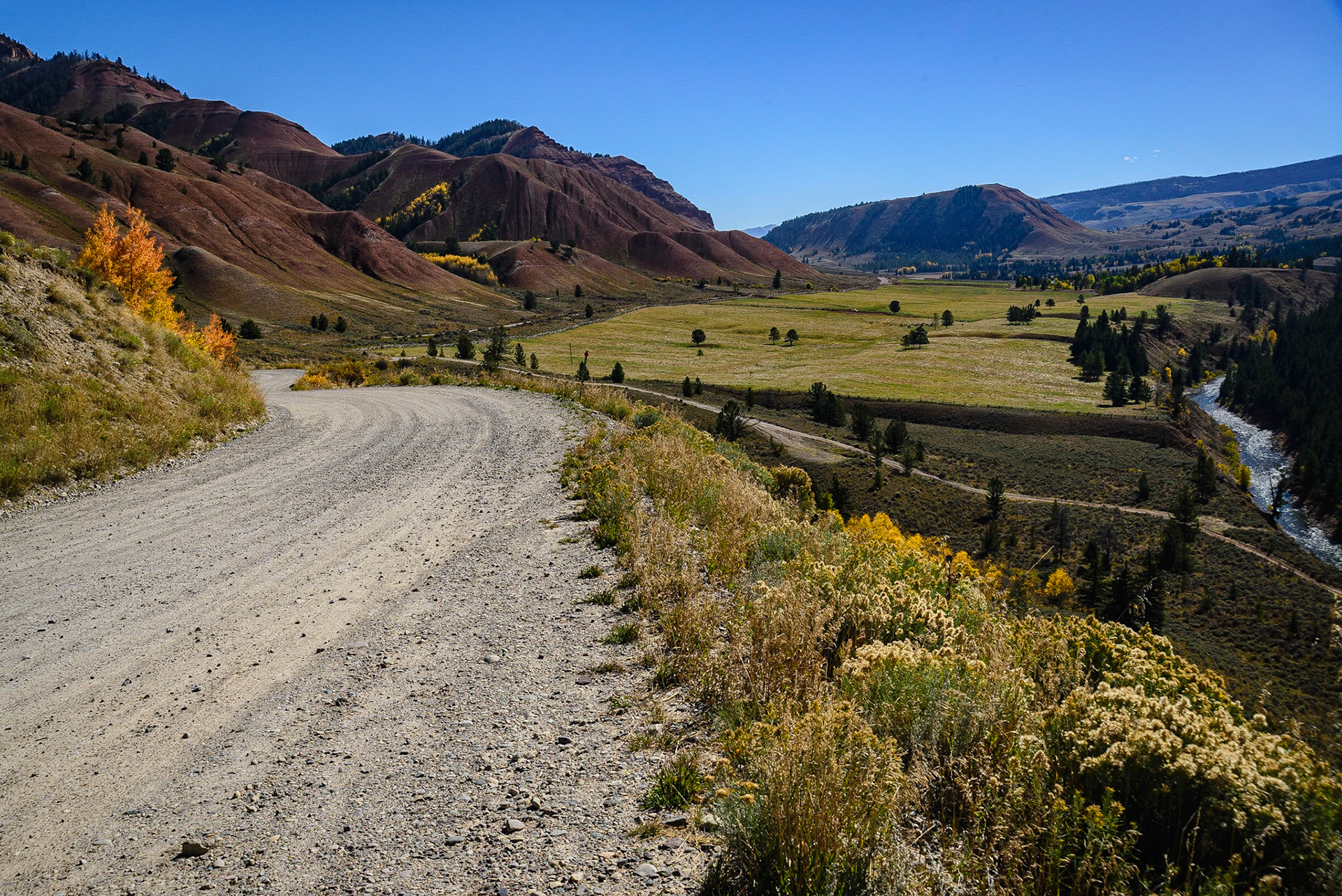 DTGD21165 Overlooking Red Hills Ranch on Gros Ventre Road along Gros Ventre River
