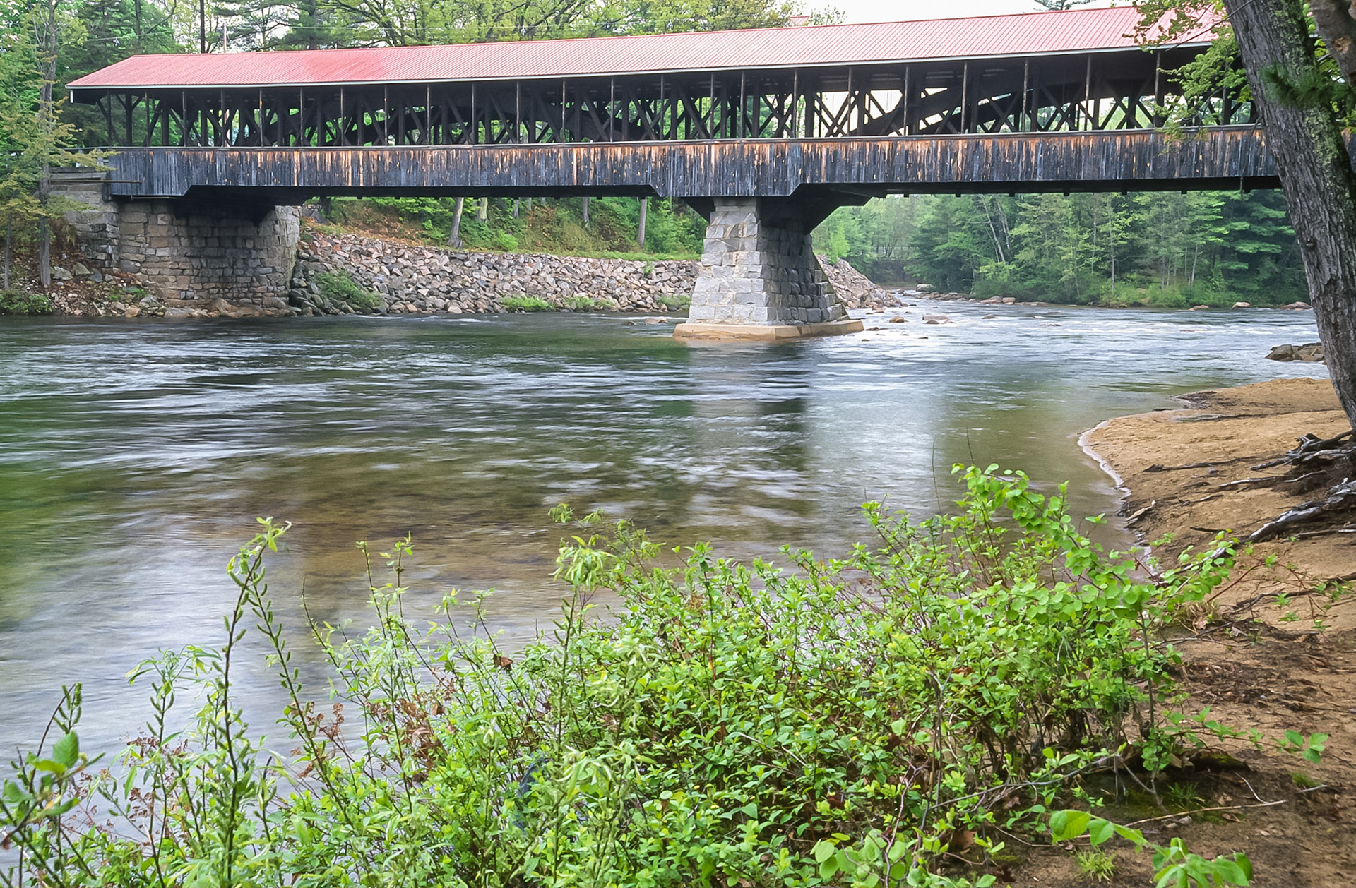DTG00040 Saco River Covered Bridge