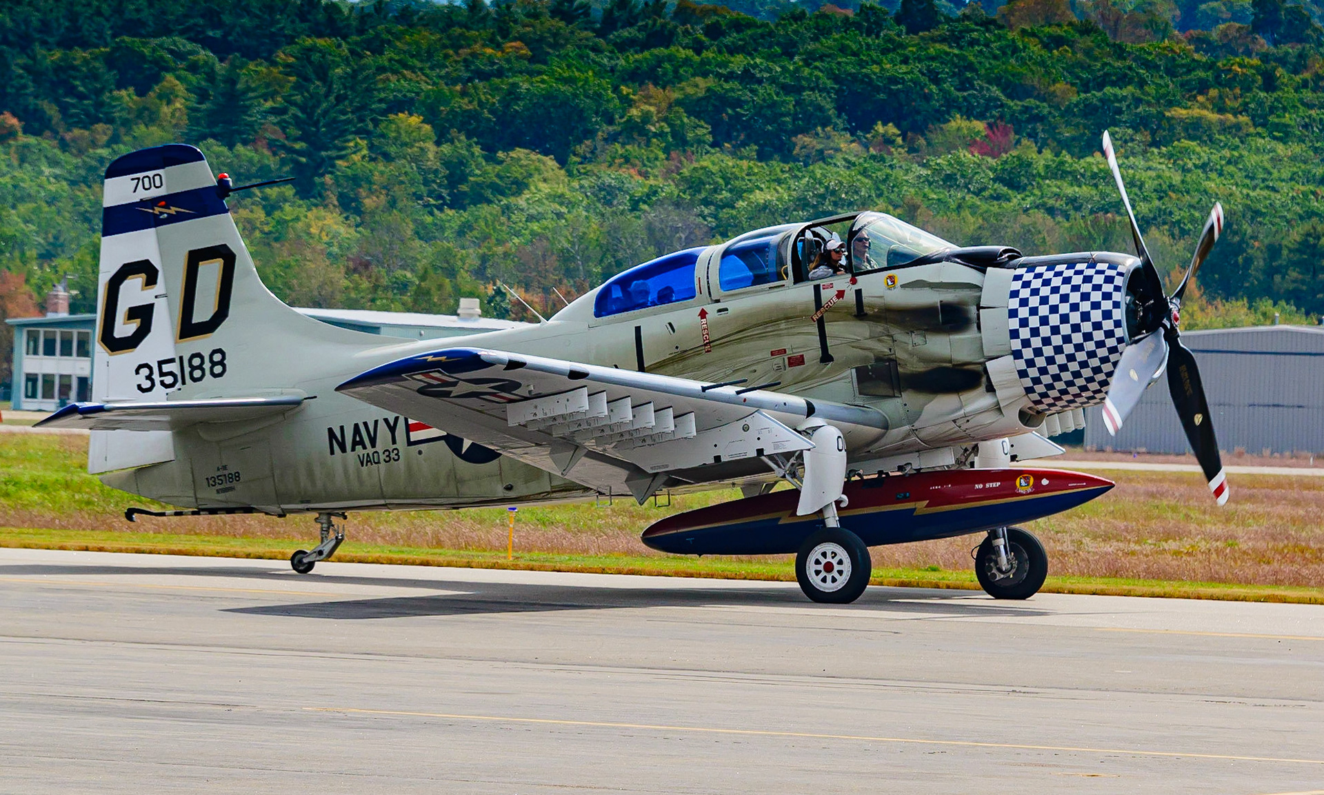 DTGD31426 Wings of Freedom, A-1E Skyraider