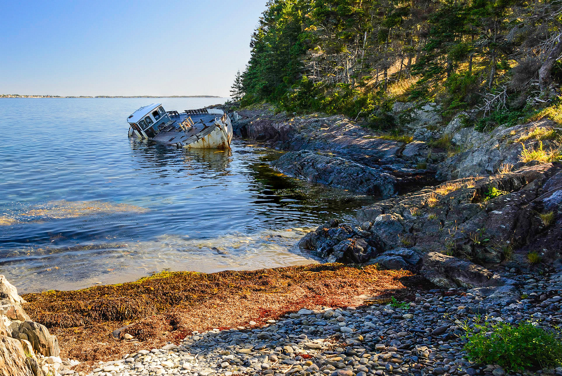 DTGD24810-Sunken Fishing Boat, Moshers Cove, NS
