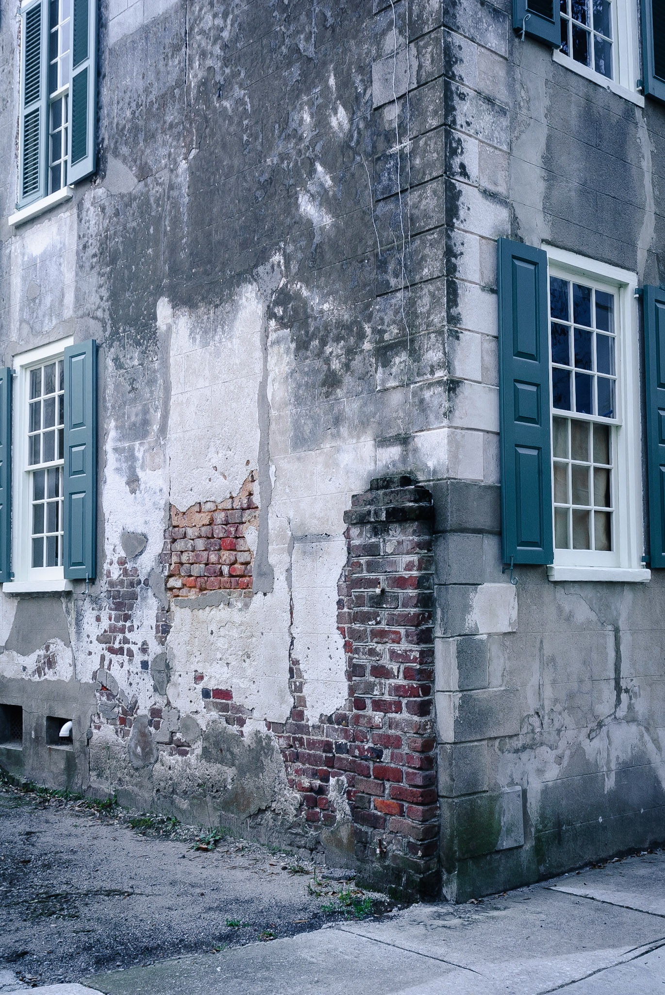 DTGD14530 Old Building in The Battery