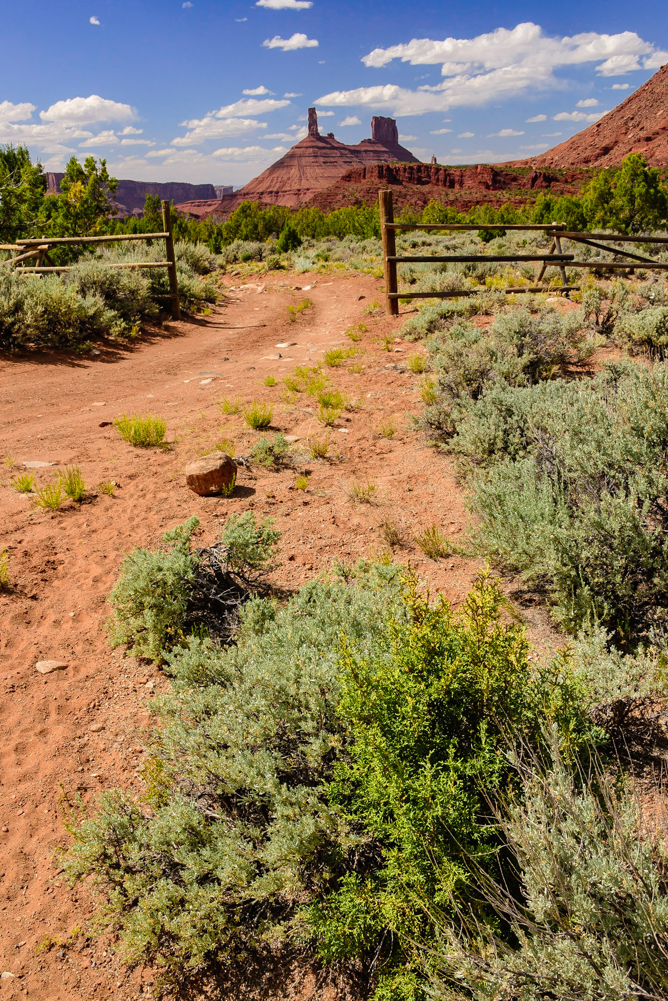 DTGD28817 Castle Valley