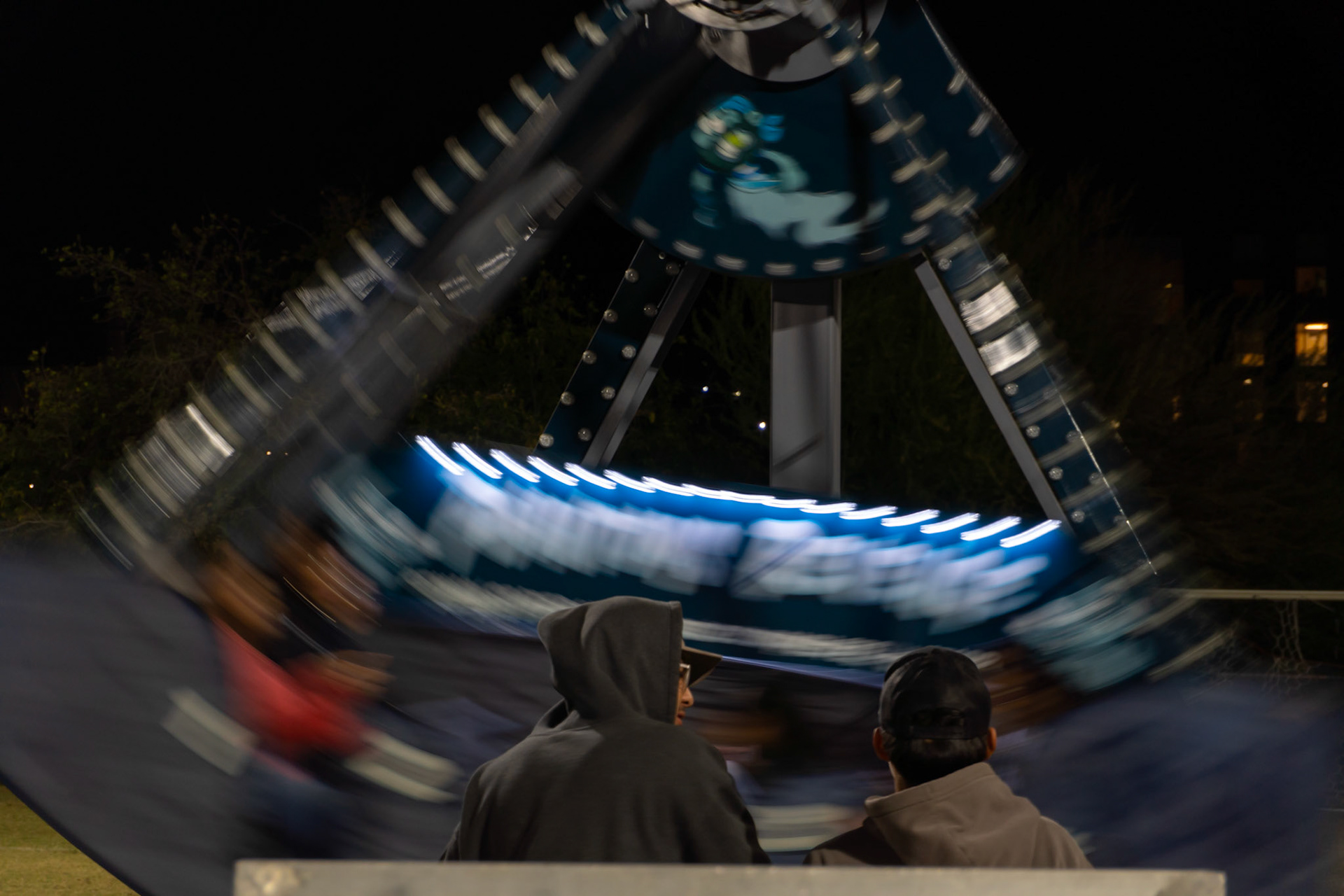 [article v] 5 december 2025