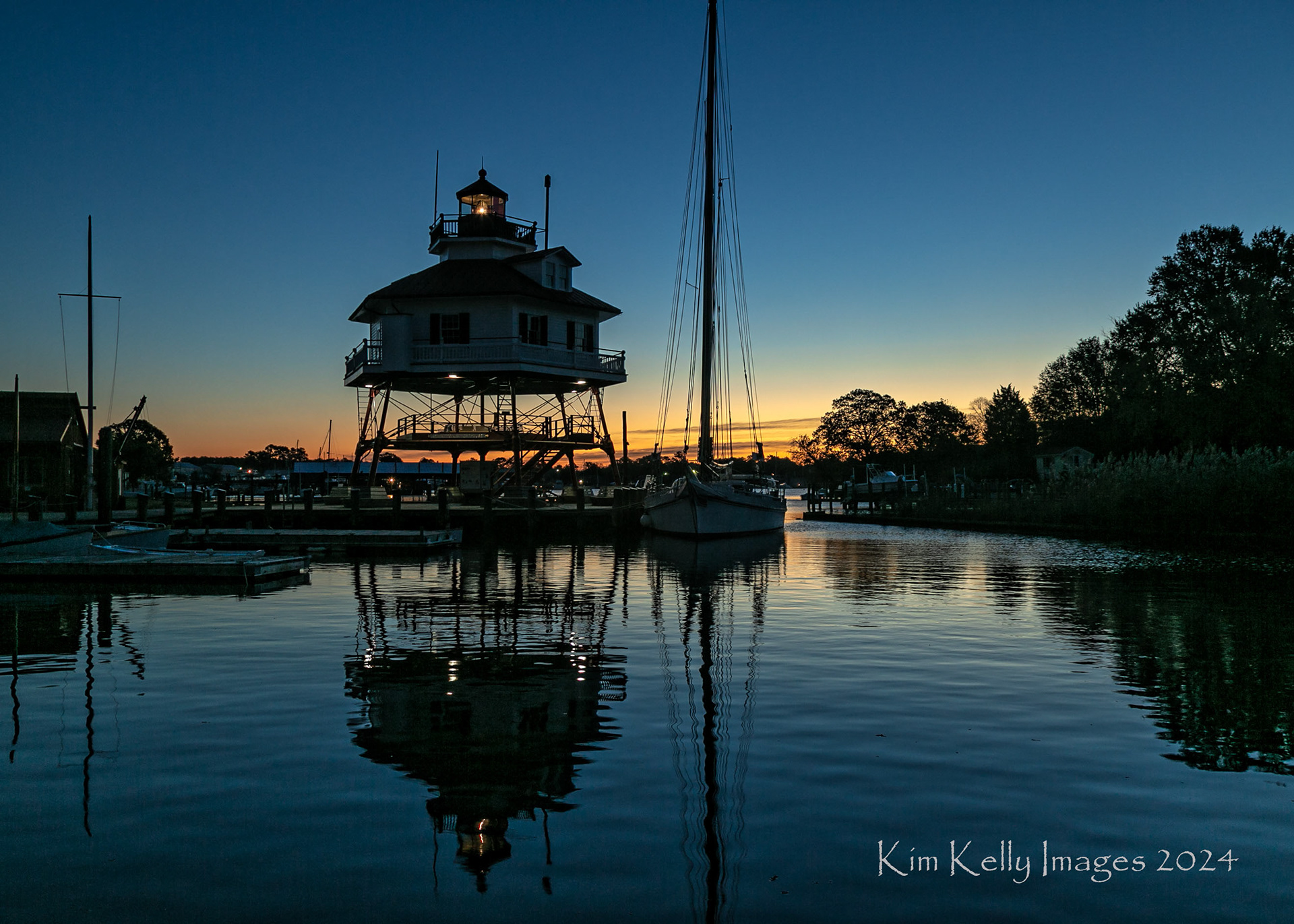 Morning at Drum Point Light
