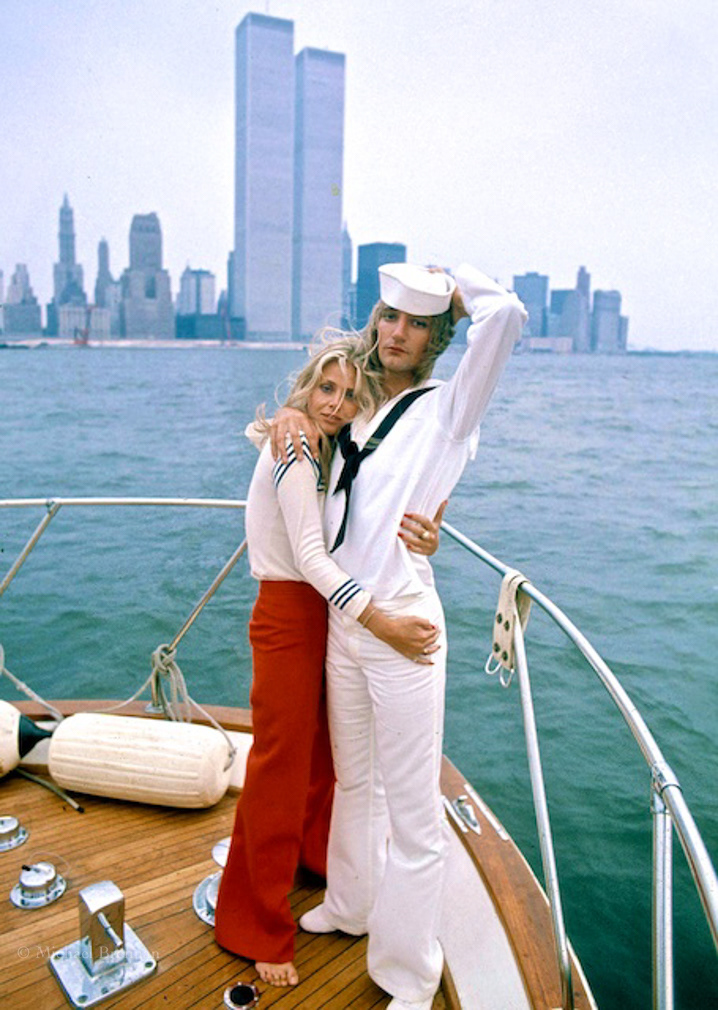 New York City. August, 1975. Singer Rod Stewart and girl-friend Britt Eckland.cruise around New York Harbour