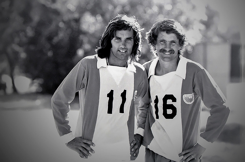 Los Angeles, May 1976, George Best the former Manchester United player with Charlie Cooke the former Chelsea player. Both playing for the LA Aztecs.