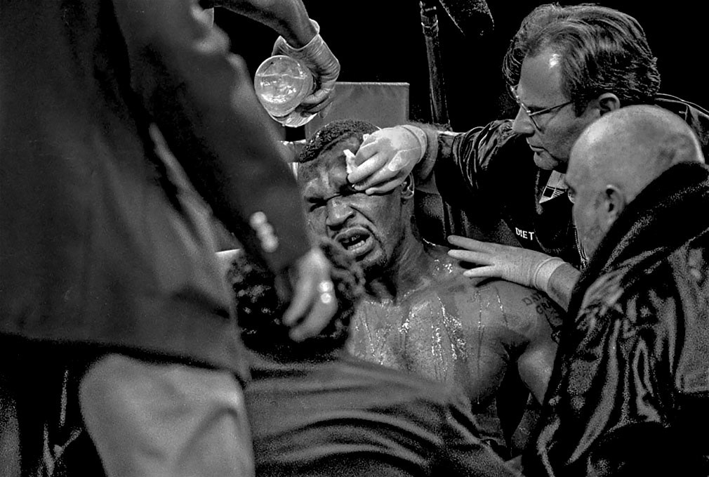 Las Vegas, Nv: Nov 9, 1996. Mike Tyson v Evander Holyfield 1. Tyson is tended to by his cutman.