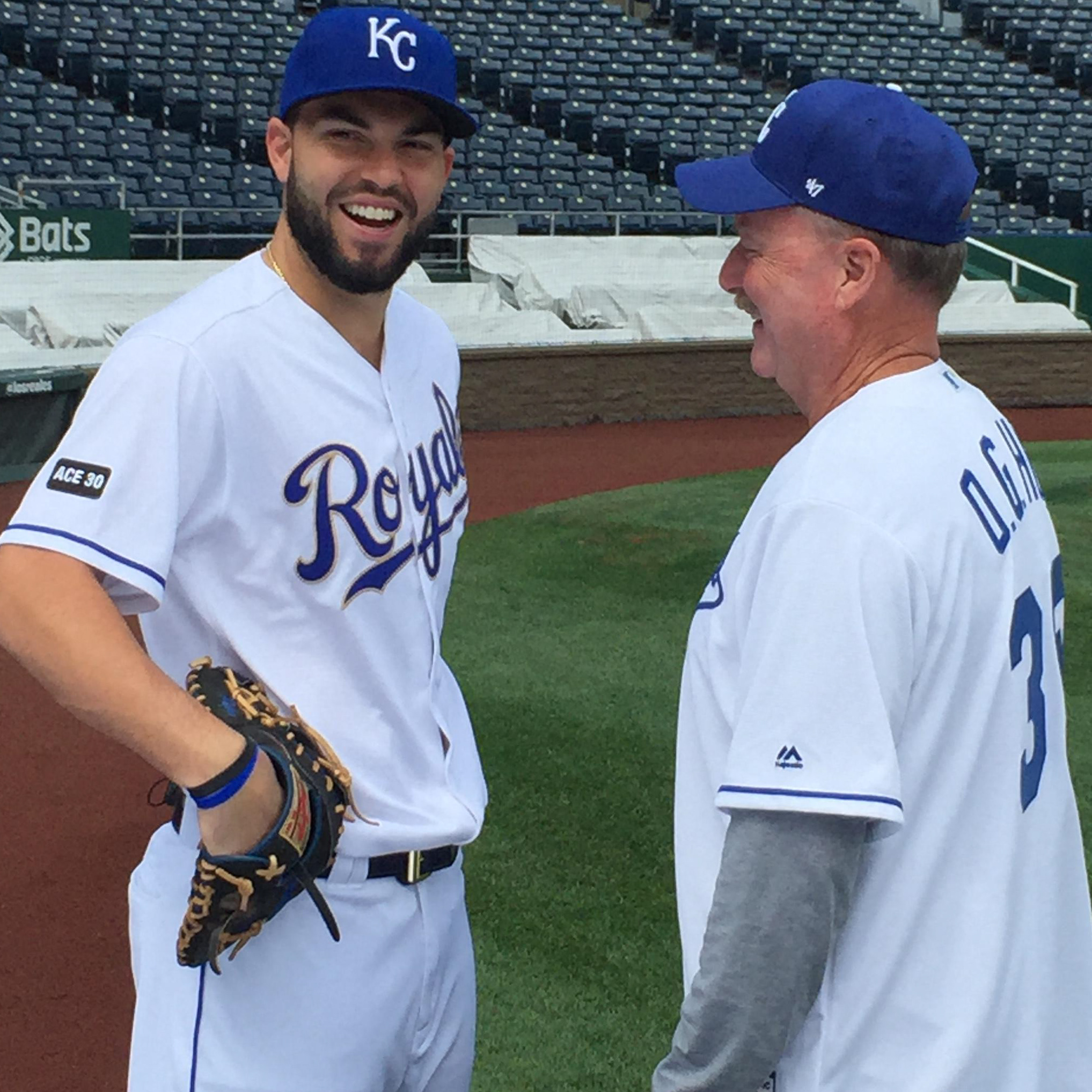 Eric Hosmer Partners With Kansas City Steak Co. For Fan Cookout