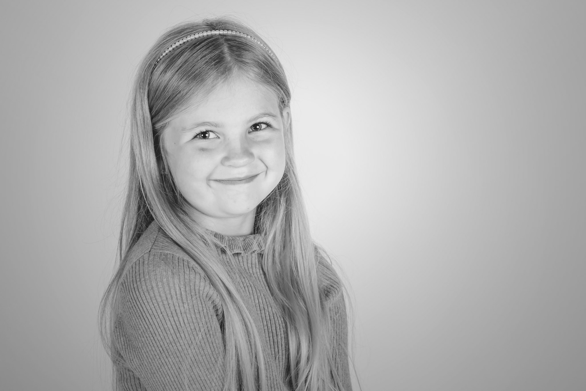 OGL-026-BW.jpg