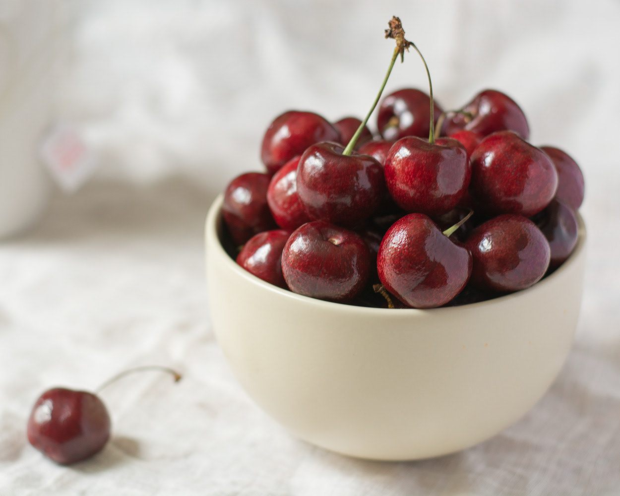 Bowl full of cherries