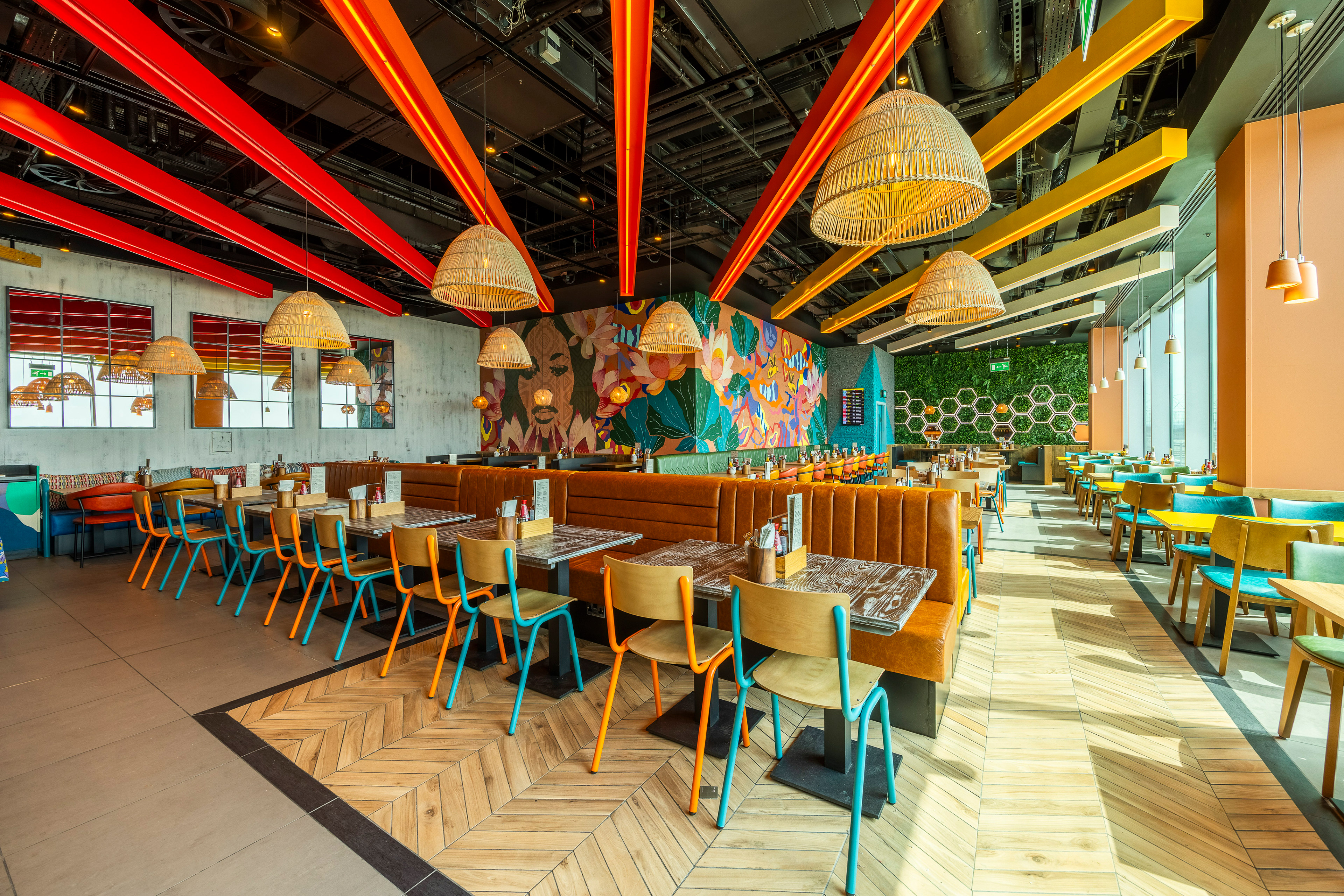 Giraffe, Manchester Airport T2. TRGPLC