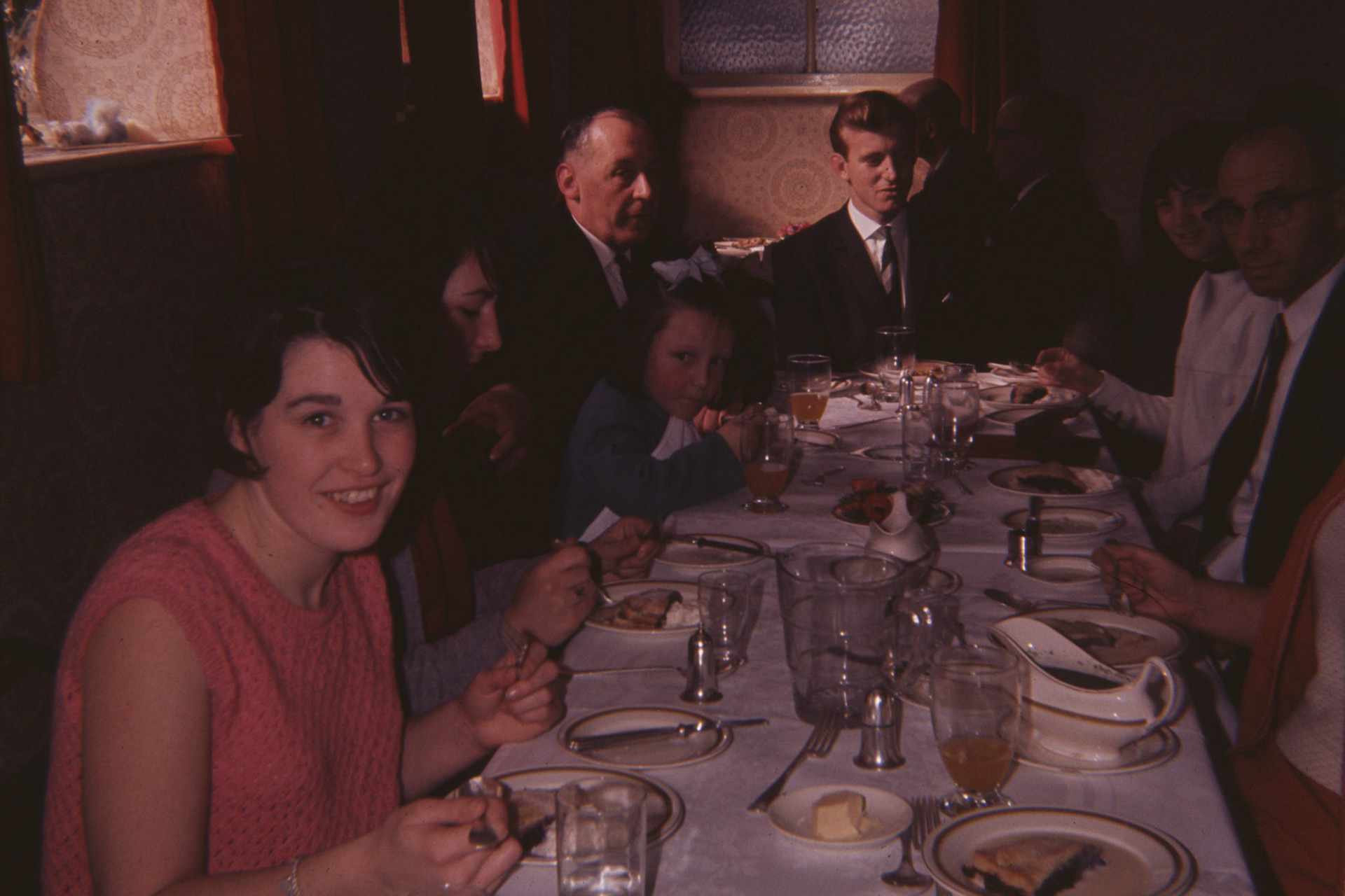 L to R: Jean Stewart, ?, Joy, Norman, Eryl, Glenys, Dad, Mom