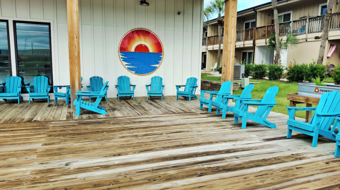 Installation photo courtesy of Sun Harbor Marina, Panama City, FL