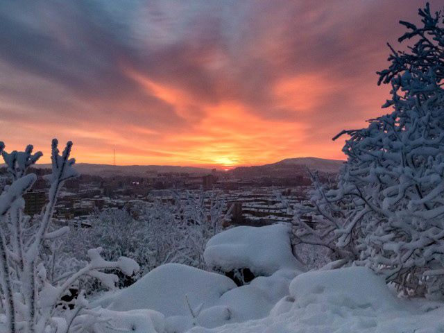 Midday sunrise/sunset