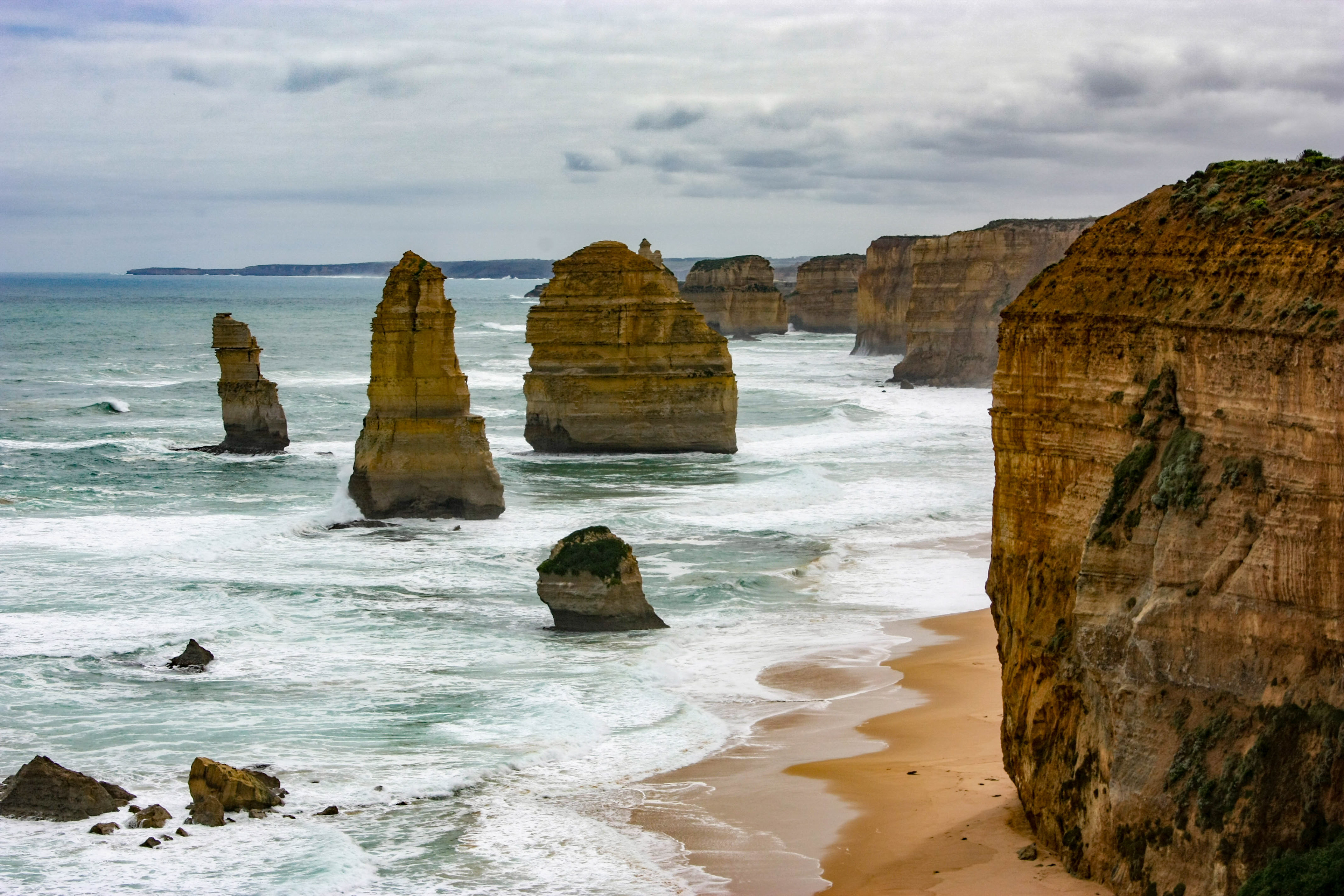 Twelve Apostles, Australia