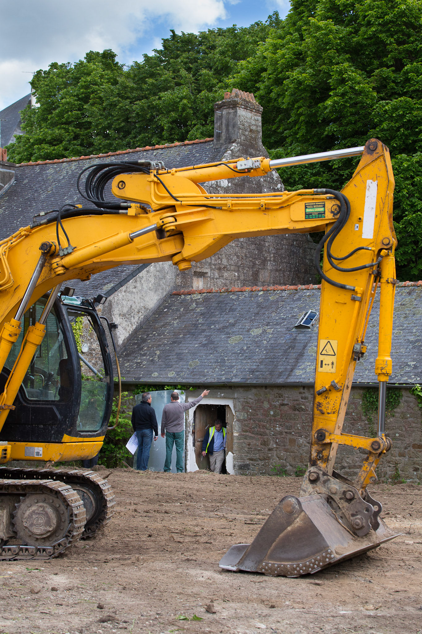 Réunion de chantier entre les différents intervenants chargé de la démolition du bâti existant et de la construction de la nouvelle mairie annexe de Kerfeunteun.