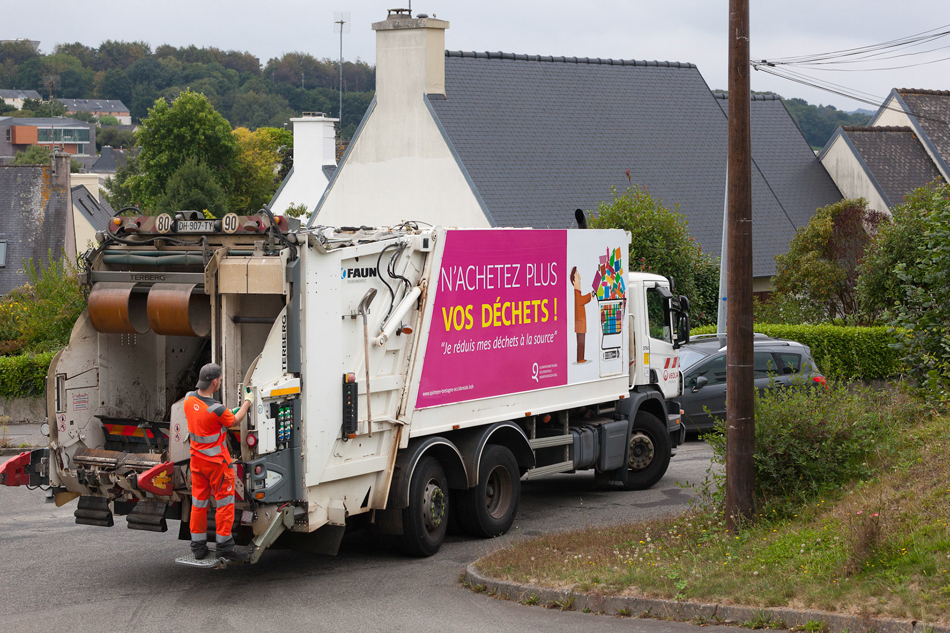 Les nouvelles bennes à ordures floquées aux couleurs de Quimper Bretagne Occidentale en septembre 2018.