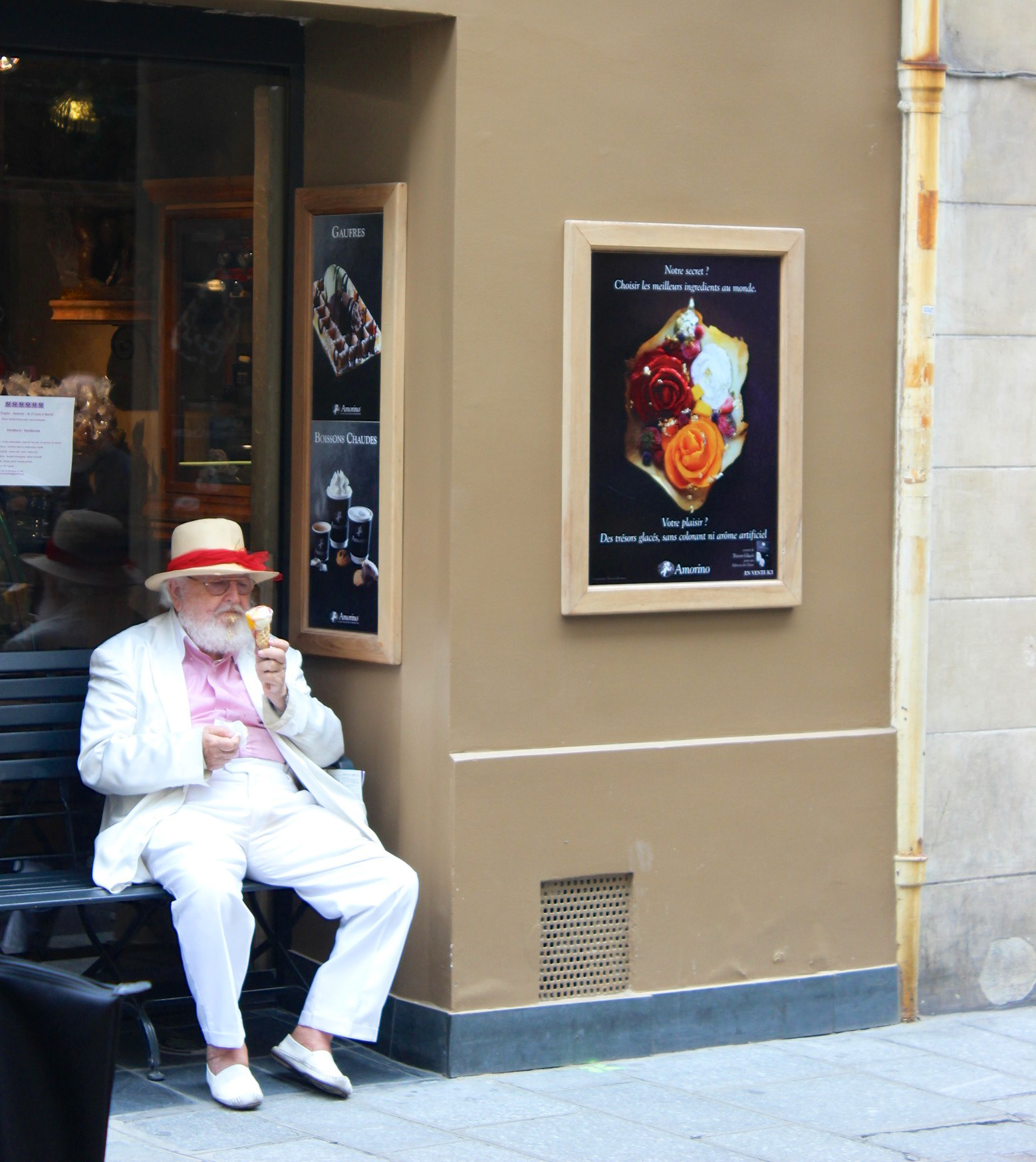 Gelato Break ~ Île Saint-Louis, Paris (2014)
