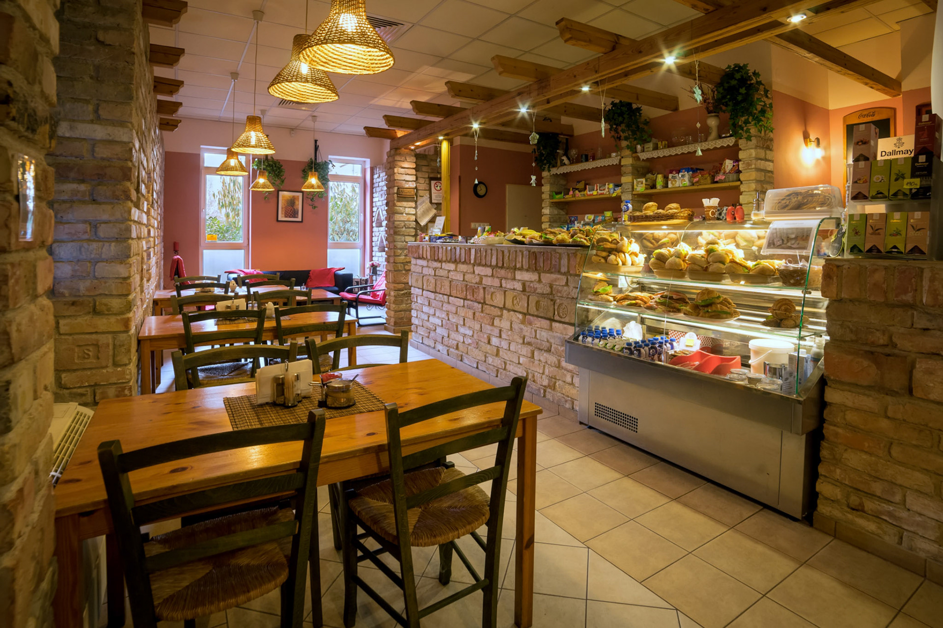 Ingatlanfotózás, enteriőrfotó, épületfotózás, étteremfotózás