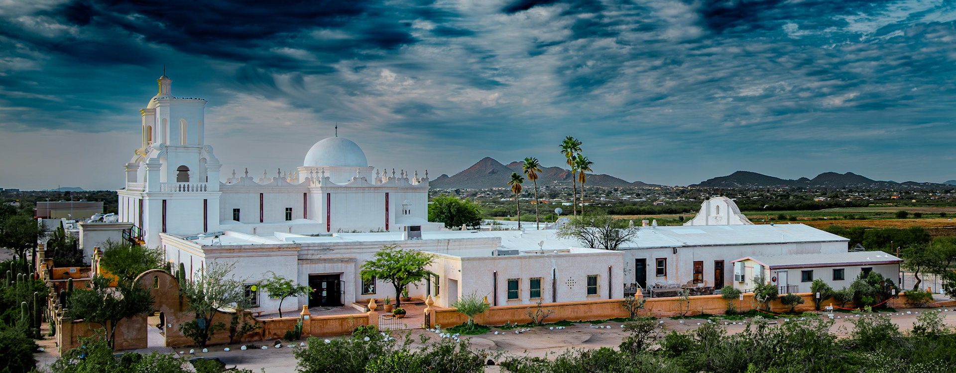 San Xavier del Bac Mission, O'odham Res, Tucson, AZ